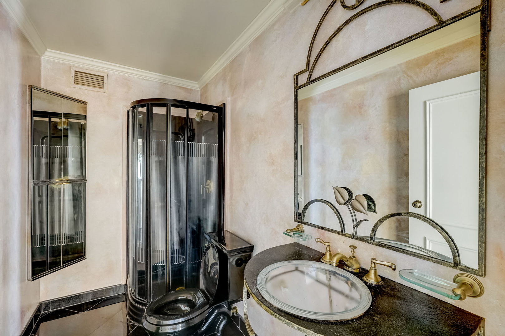 401 E Ontario Street Unit: 3002