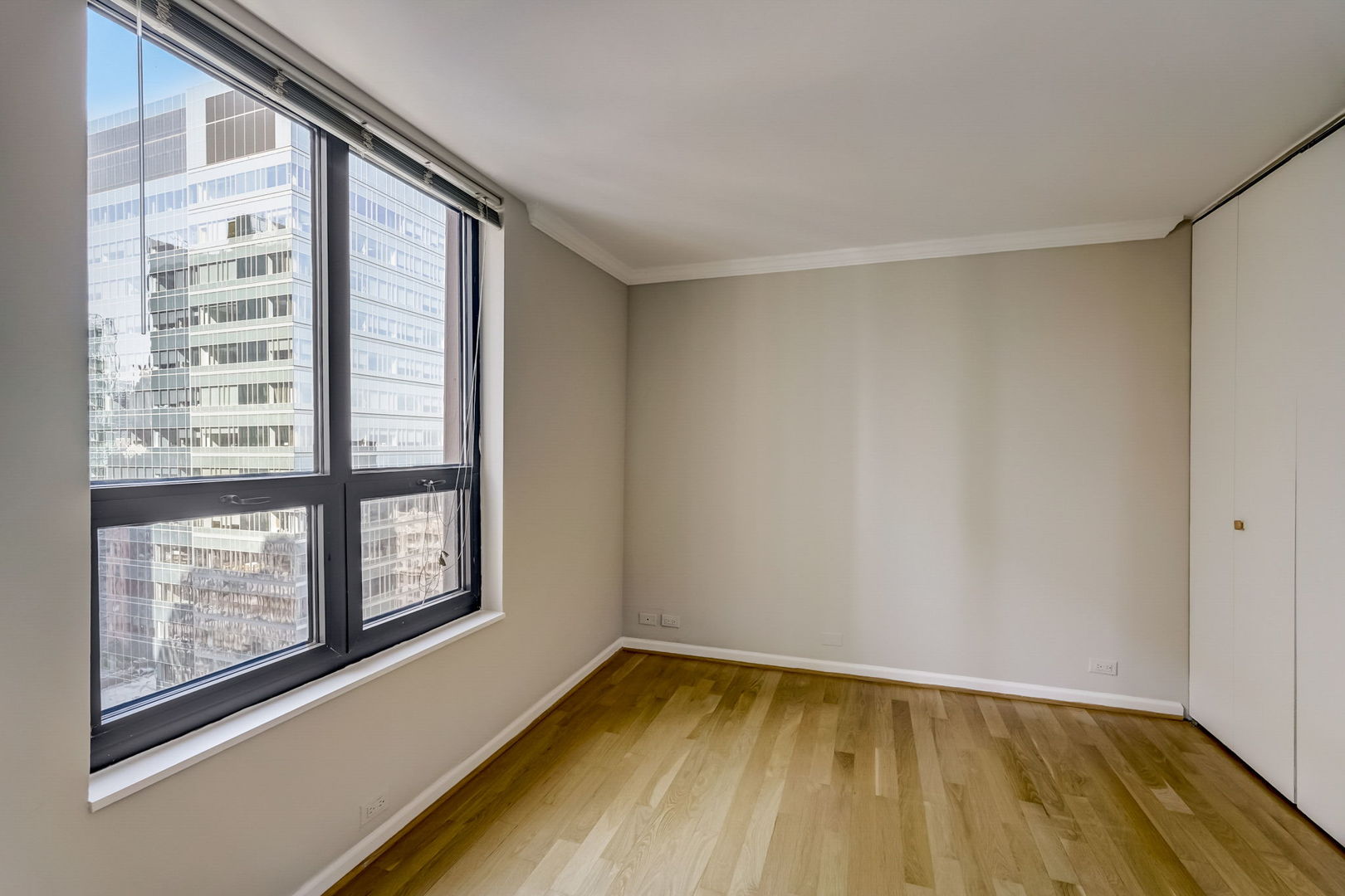 401 E Ontario Street Unit: 3002
