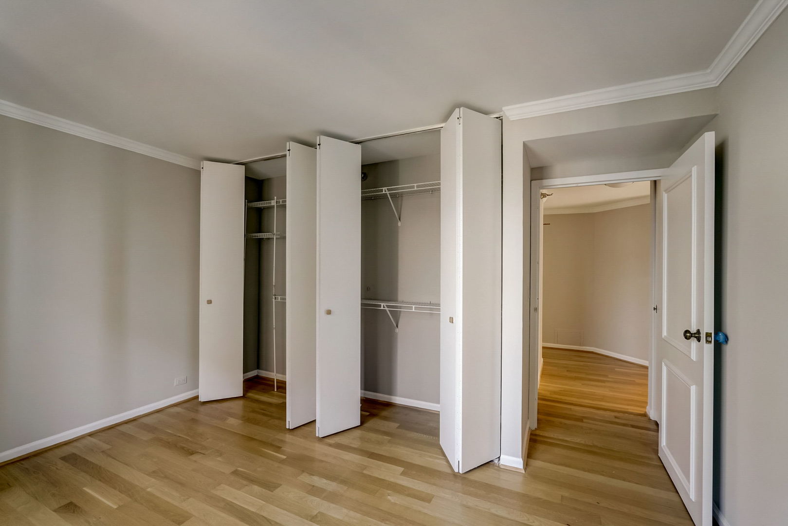 401 E Ontario Street Unit: 3002