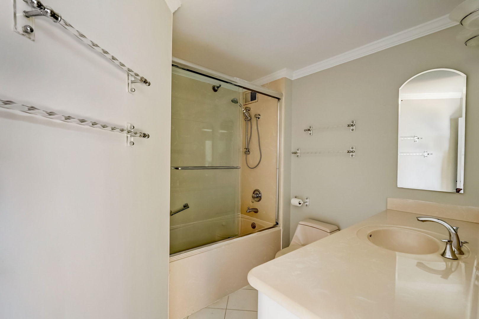 401 E Ontario Street Unit: 3002