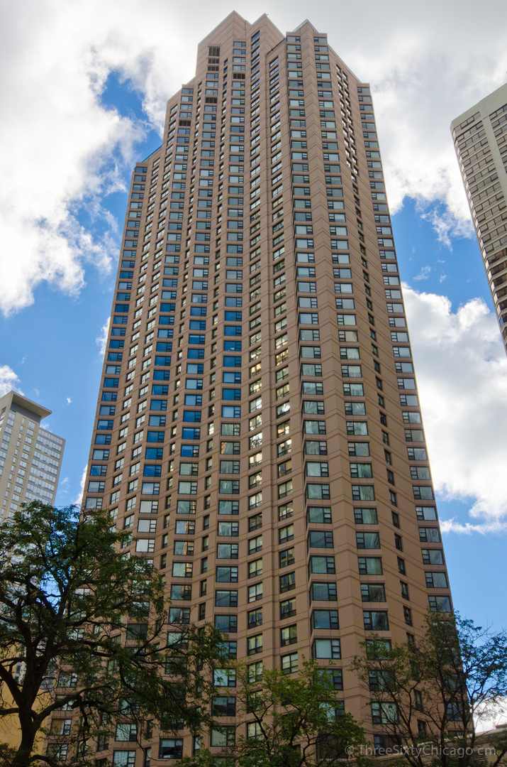 401 E Ontario Street Unit: 1507