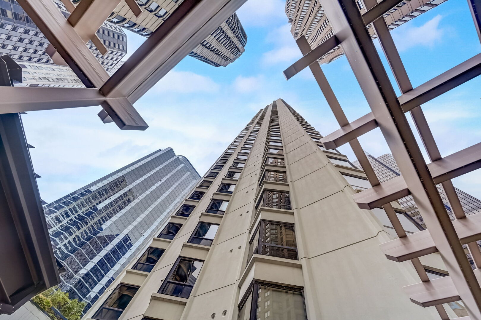 400 E Ohio Street Unit: 801