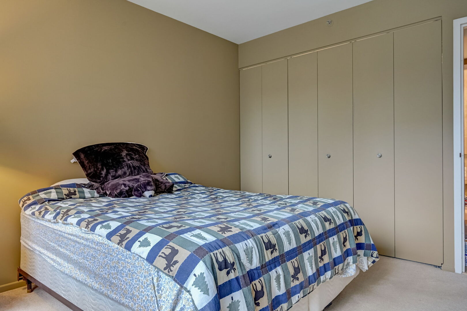 400 E Ohio Street Unit: 801