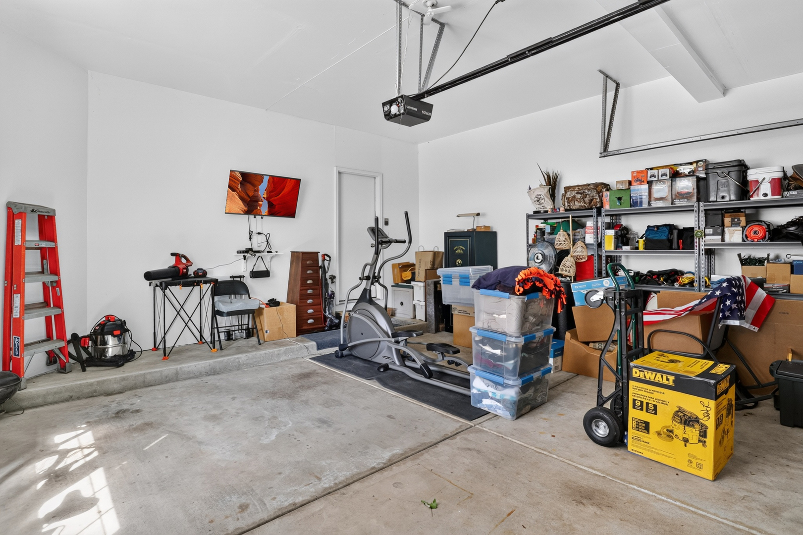 140 Bay Drive