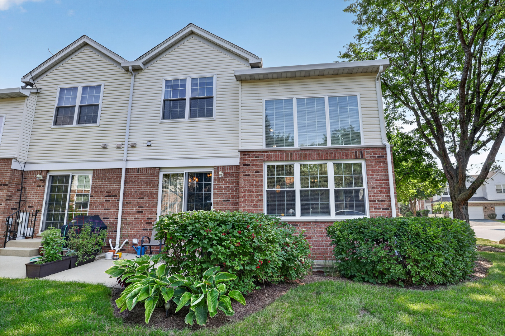 140 Bay Drive