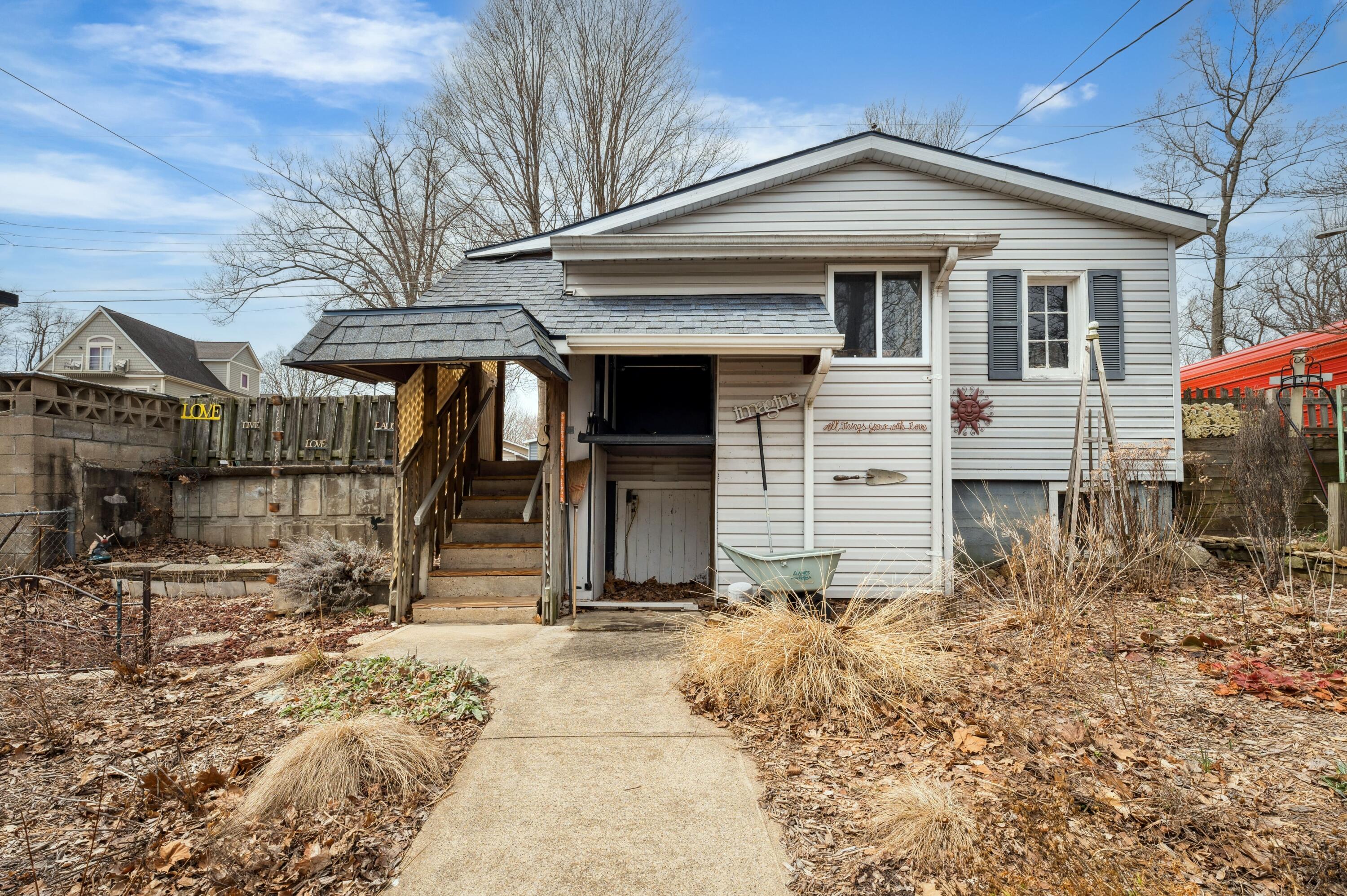 5505 Lakewood Drive