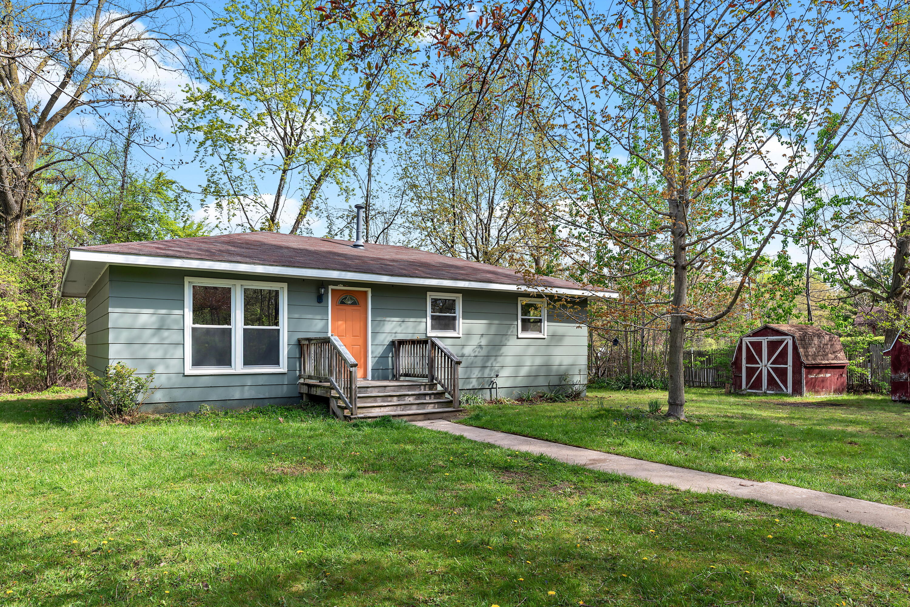 1603 E Detroit Street