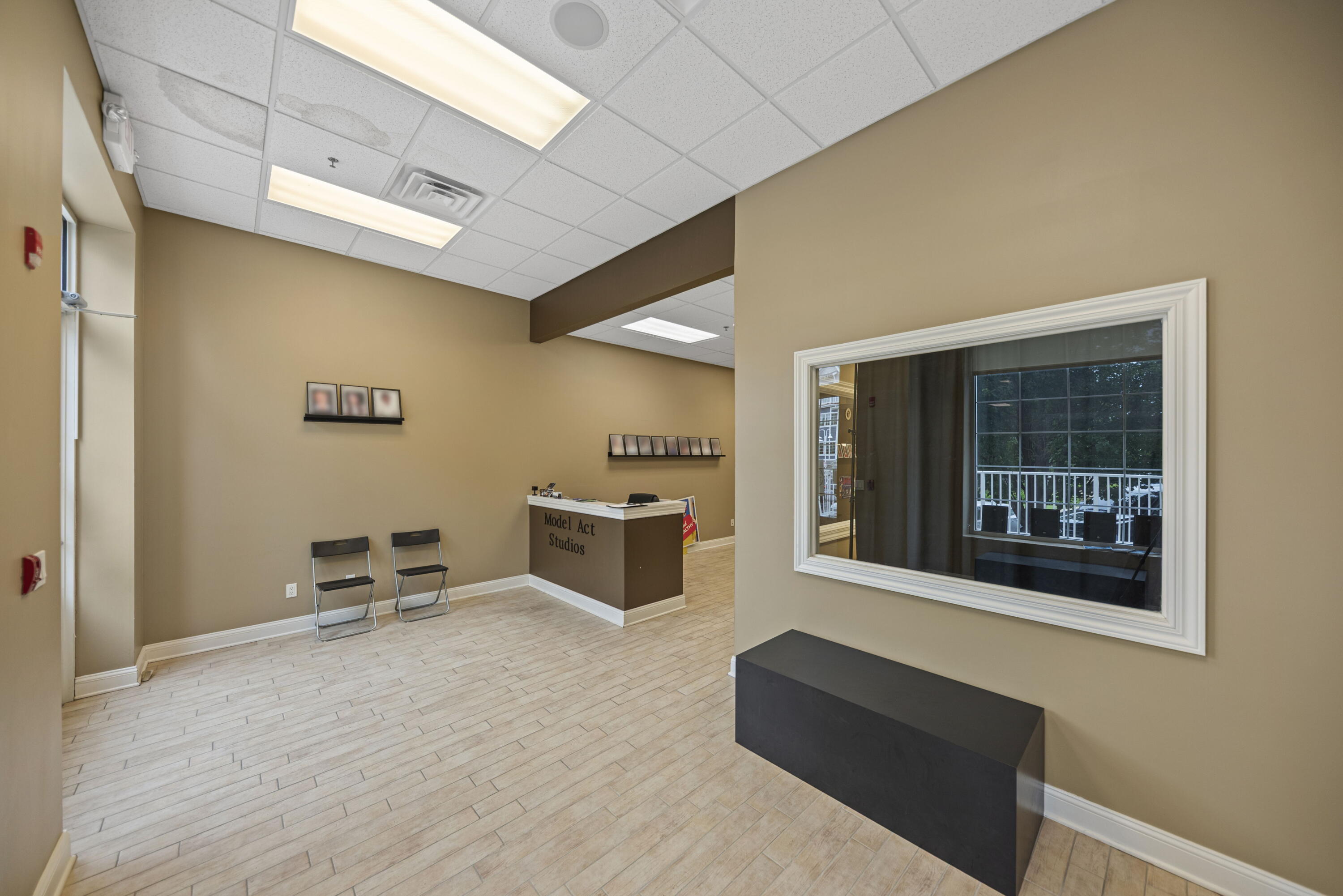 225 N Whittaker Street, 4