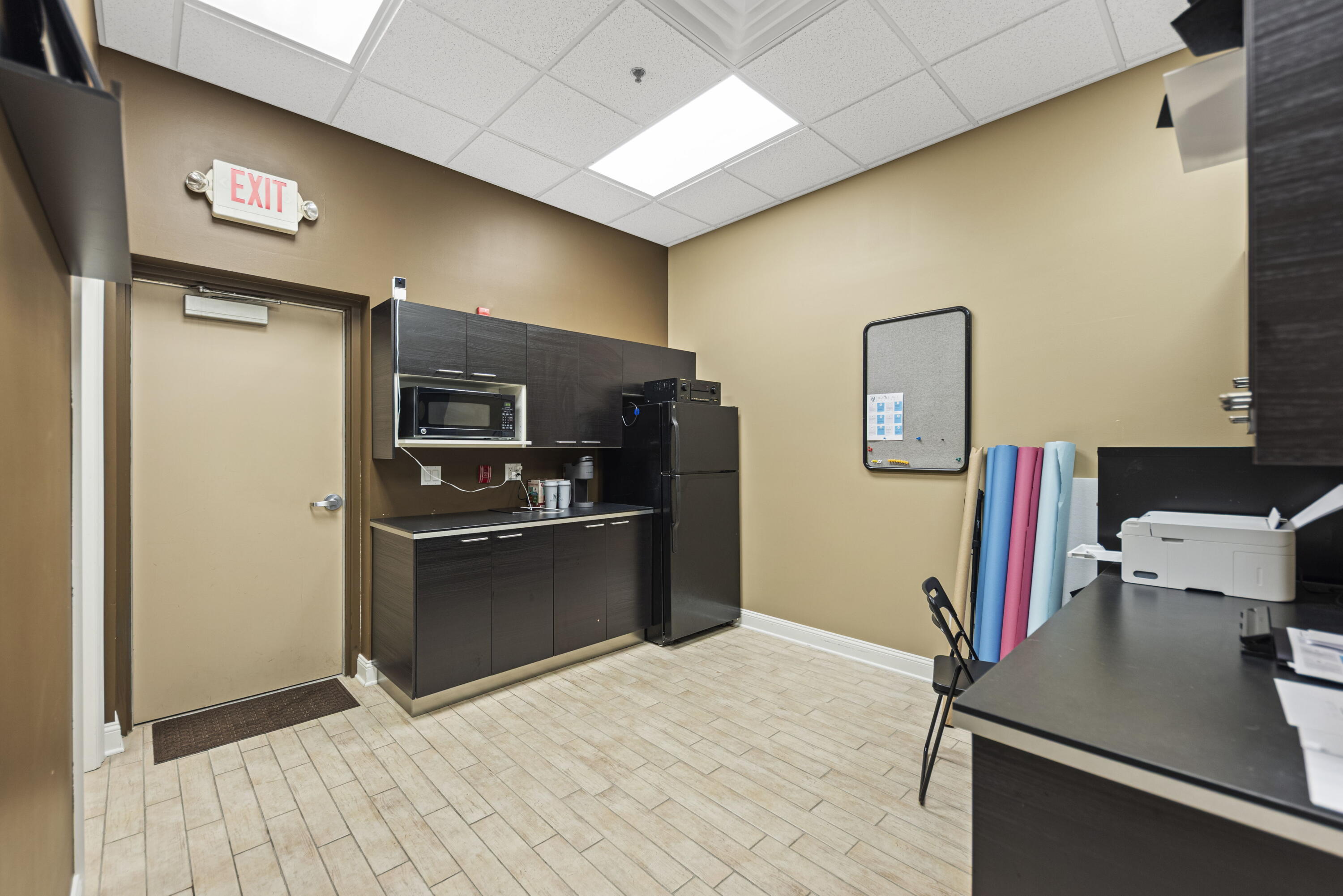 225 N Whittaker Street, 4