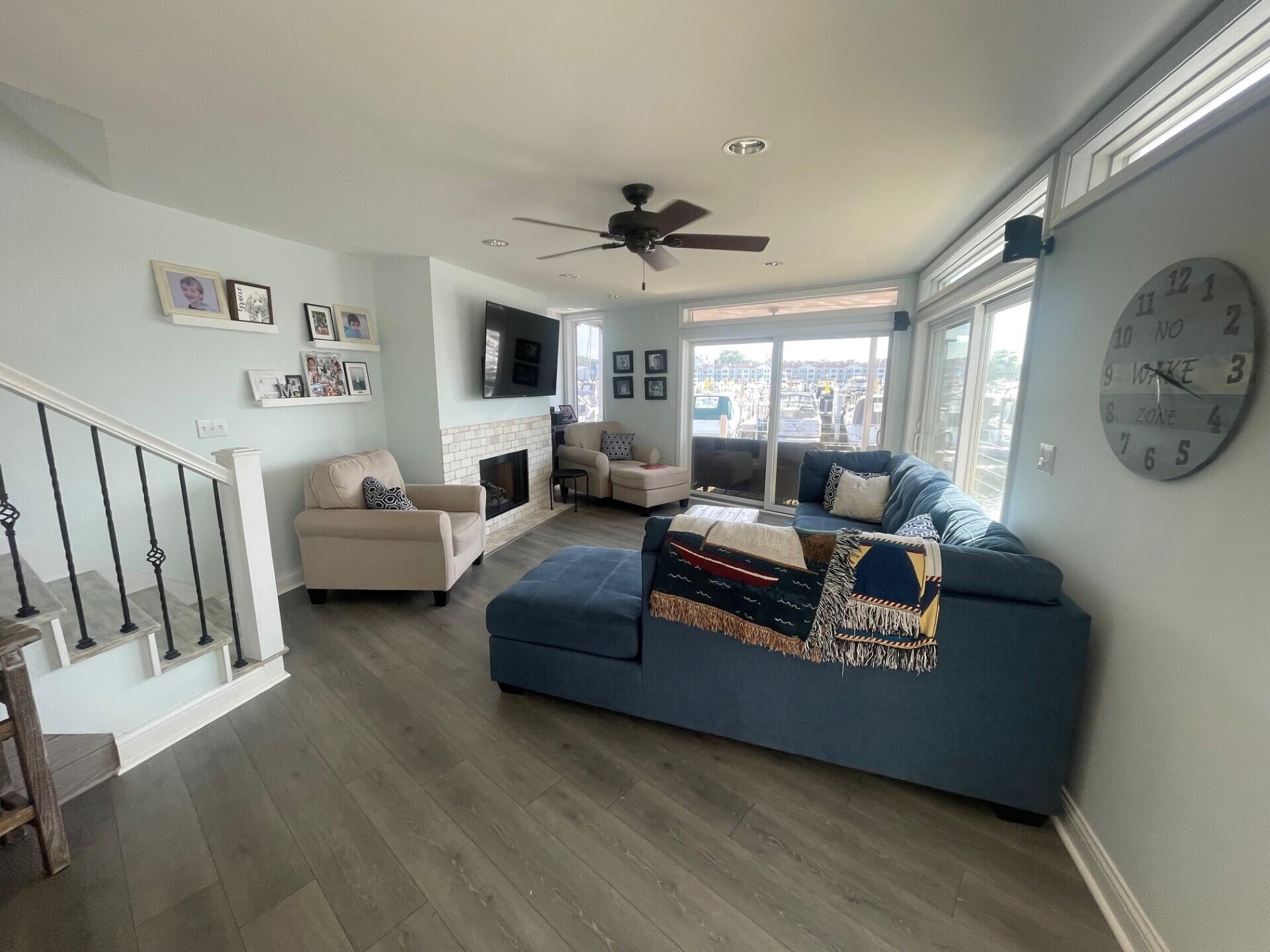 18 Harbor Isle Drive