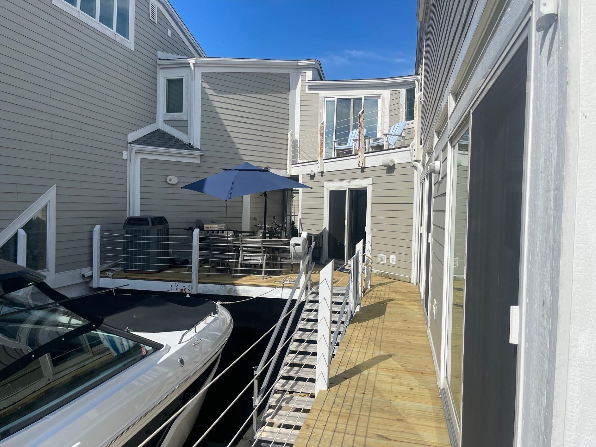 18 Harbor Isle Drive