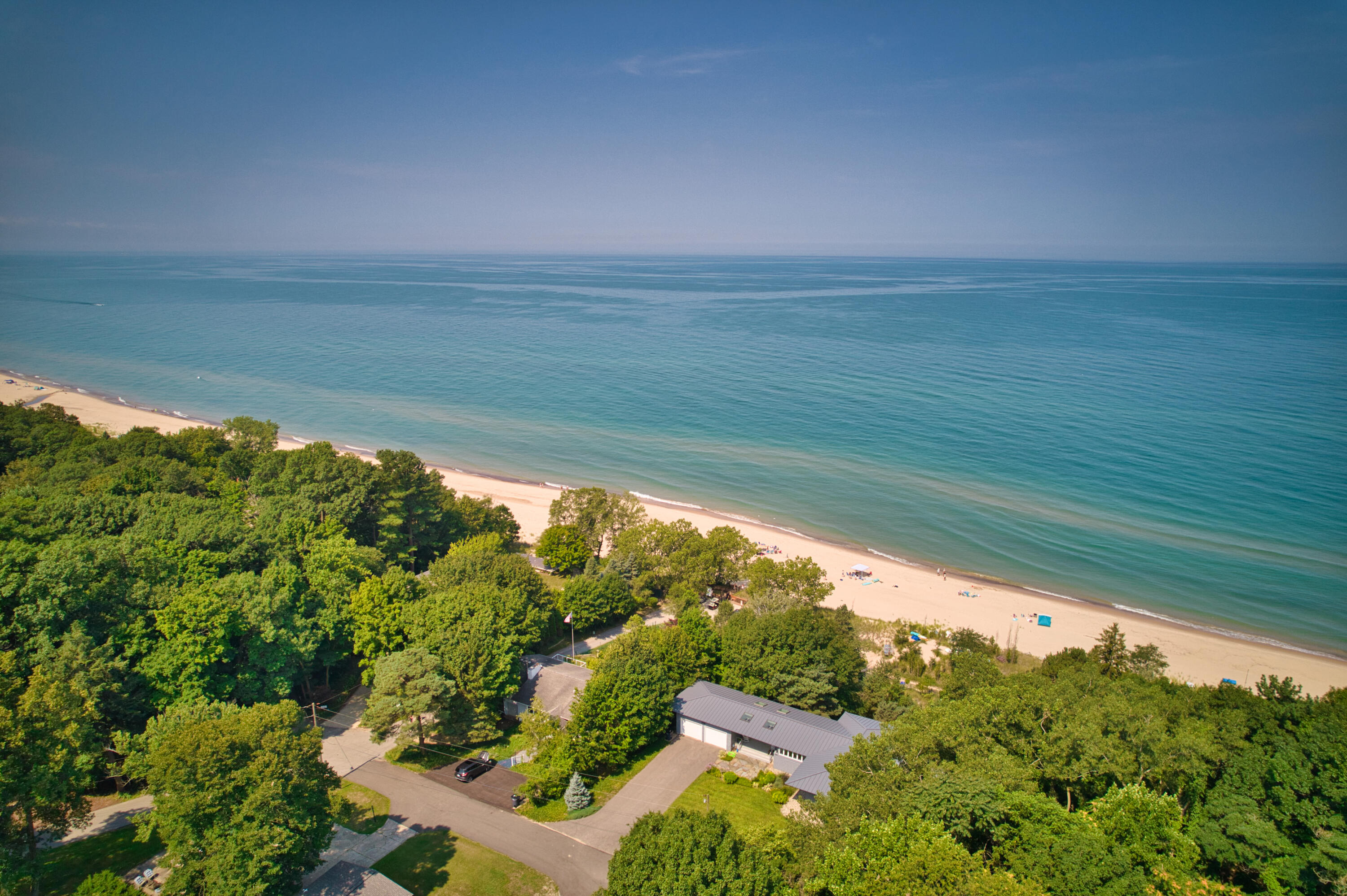 641 Longwood Drive N