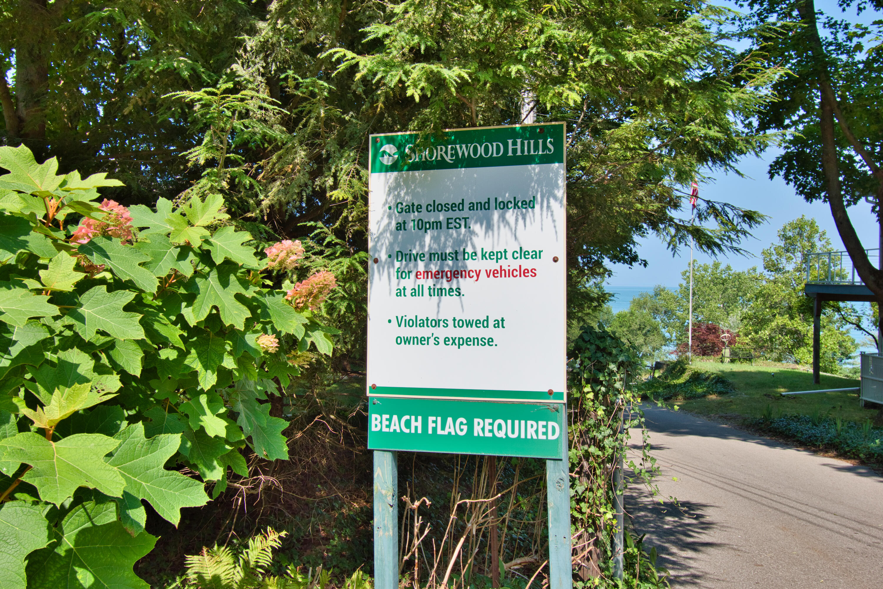 641 Longwood Drive N