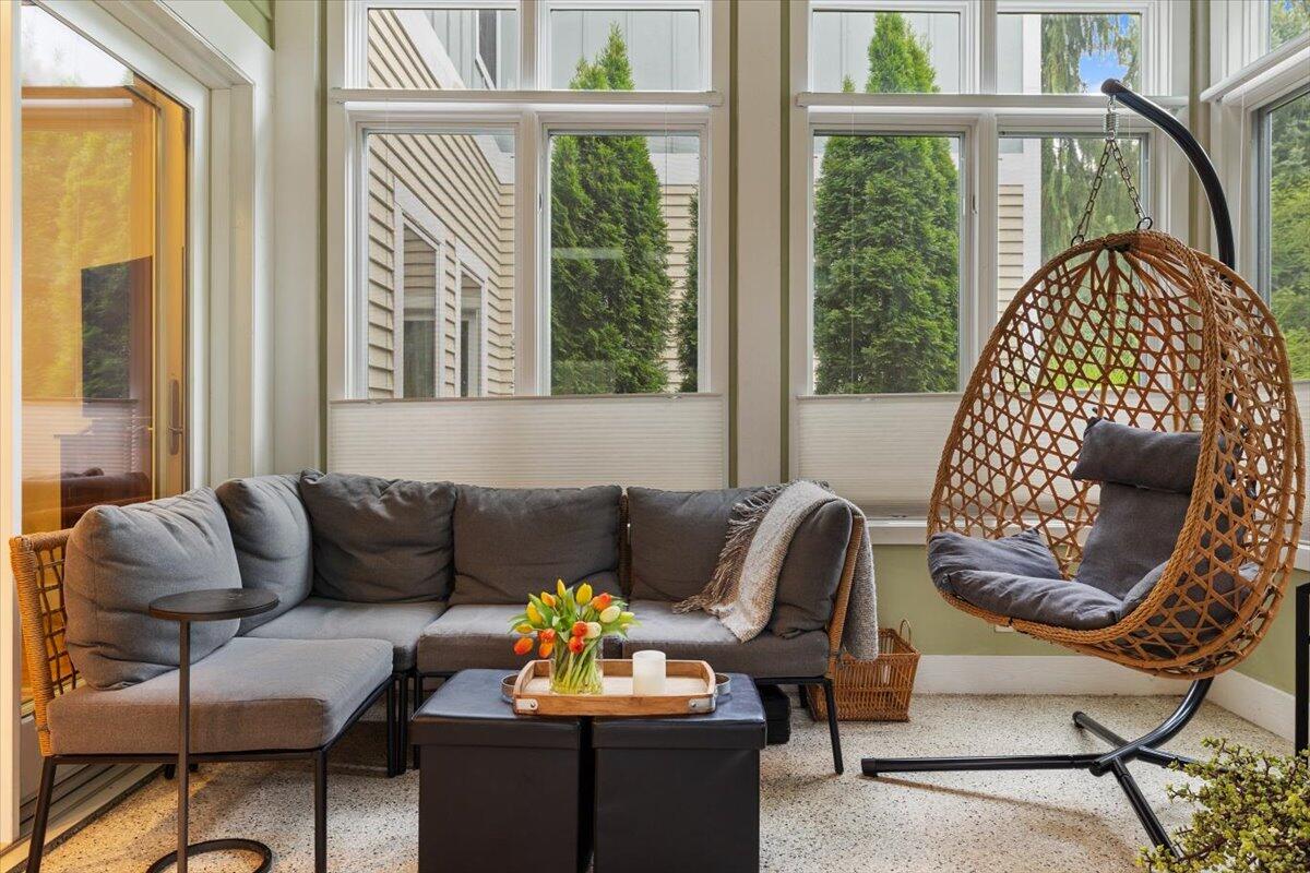 16032 Goodwin Avenue, 5