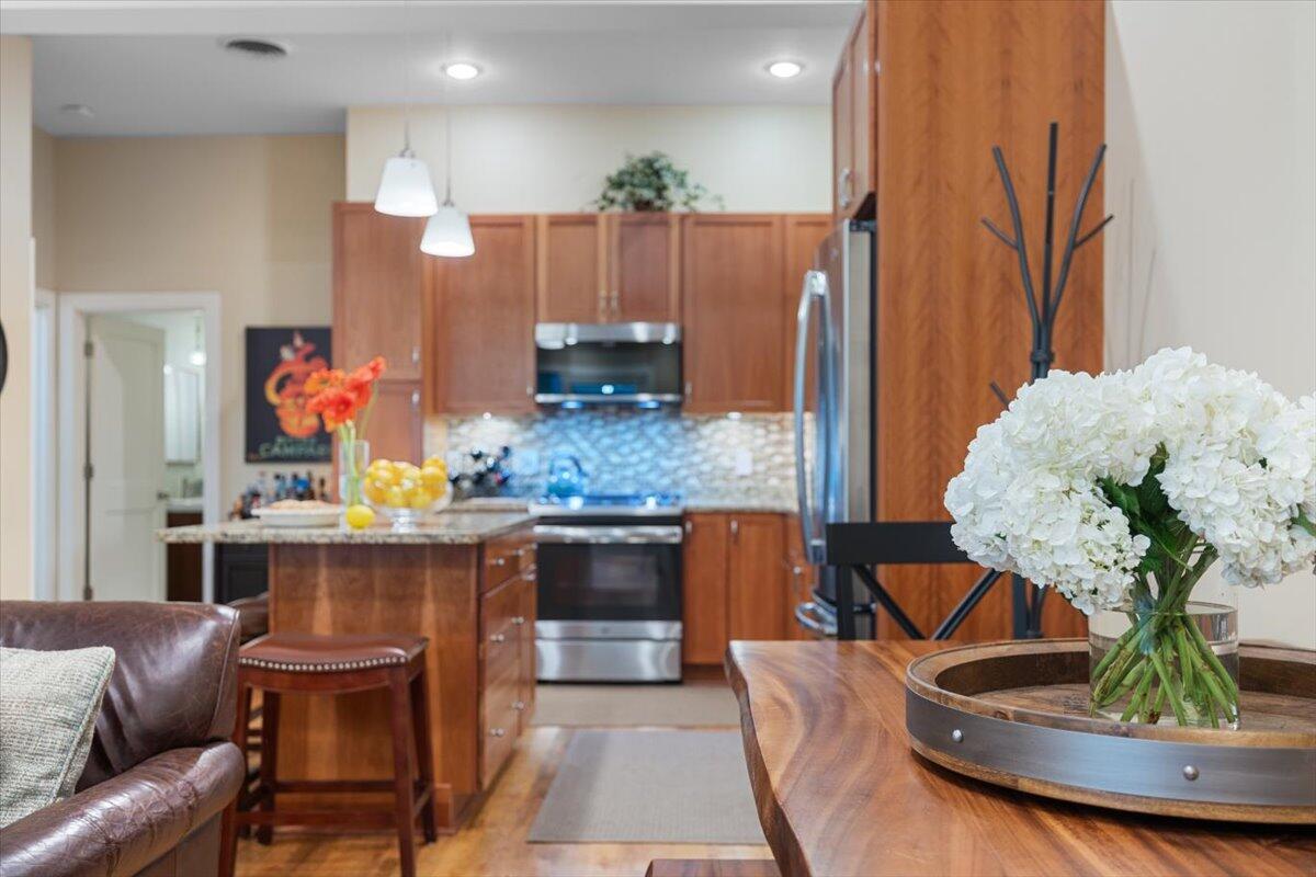 16032 Goodwin Avenue, 5