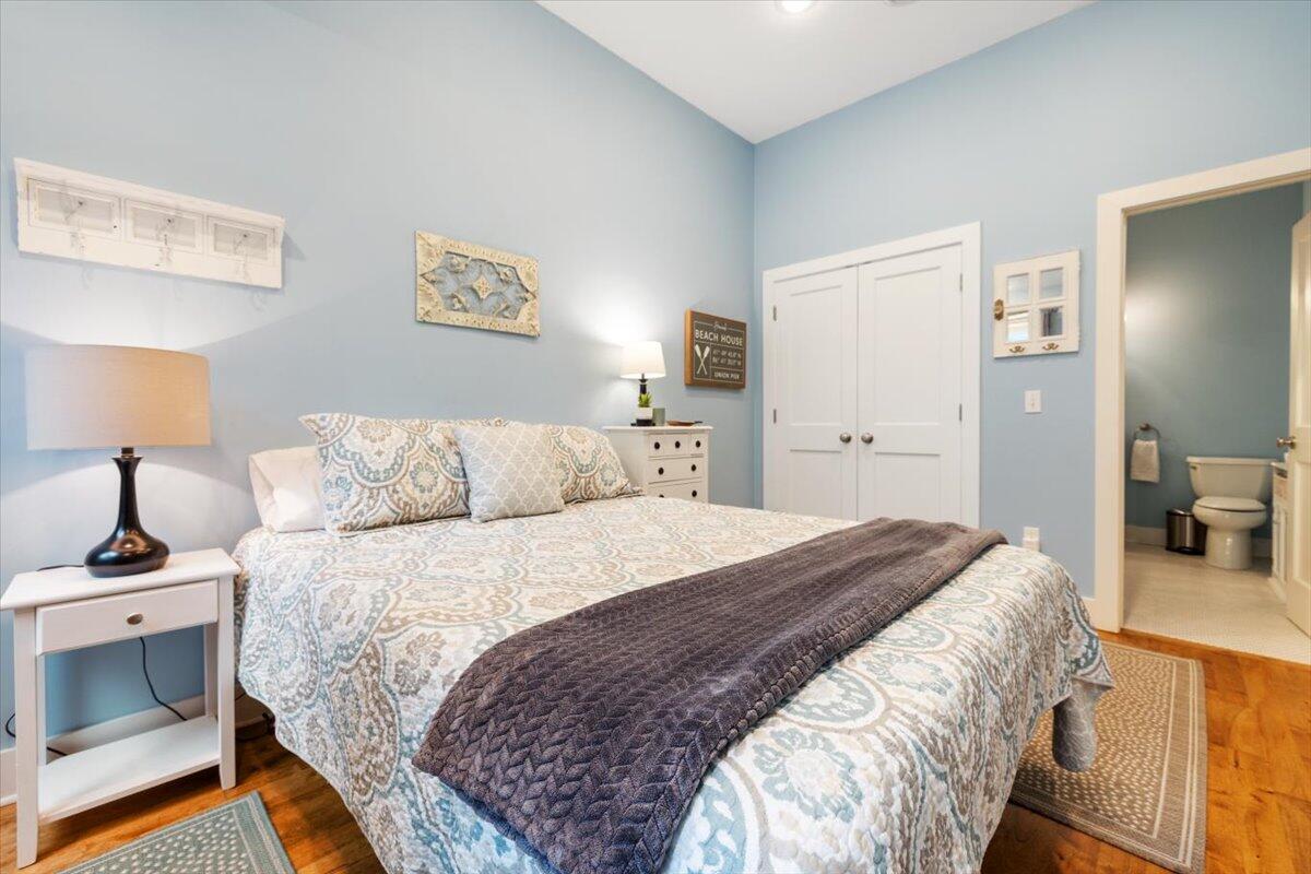 16032 Goodwin Avenue, 5