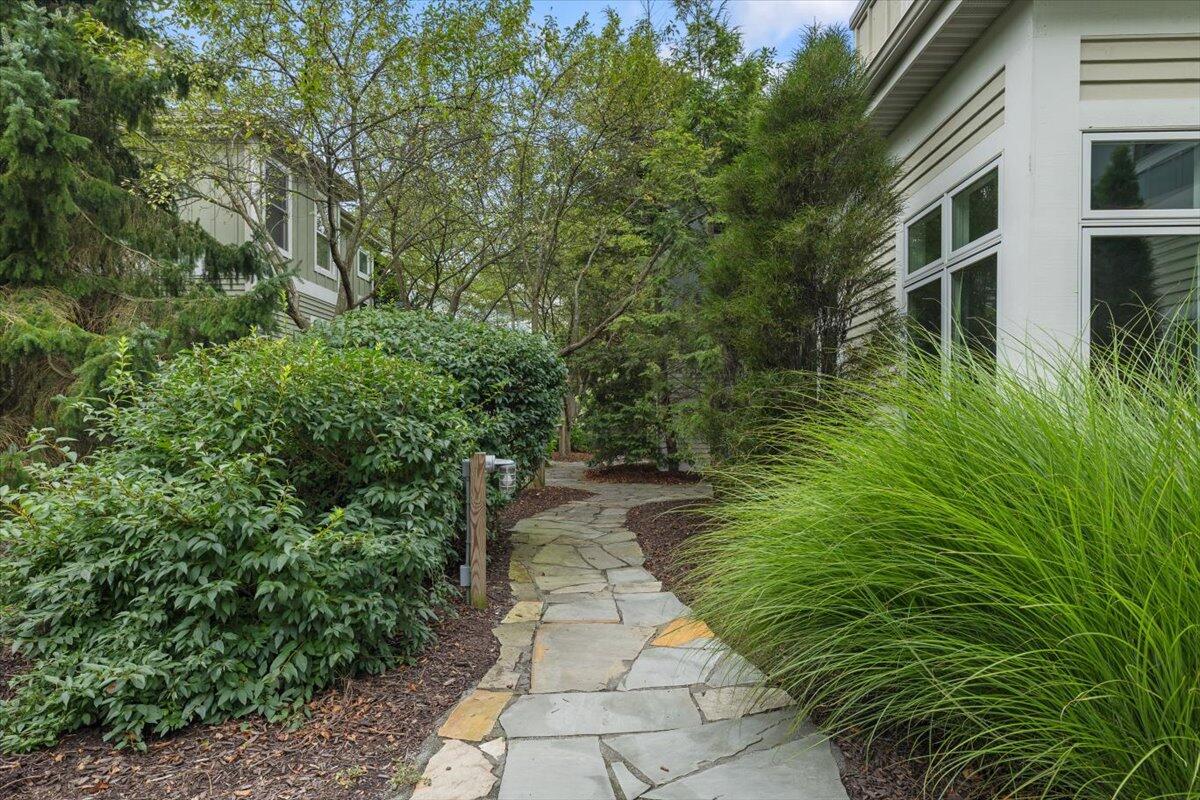 16032 Goodwin Avenue, 5