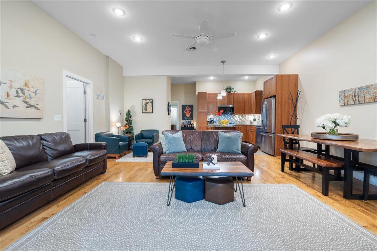 16032 Goodwin Avenue, 5