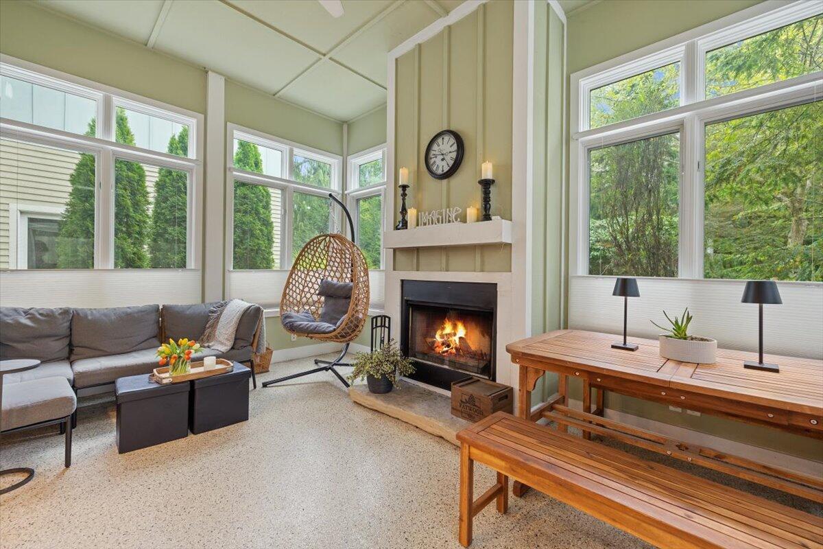 16032 Goodwin Avenue, 5