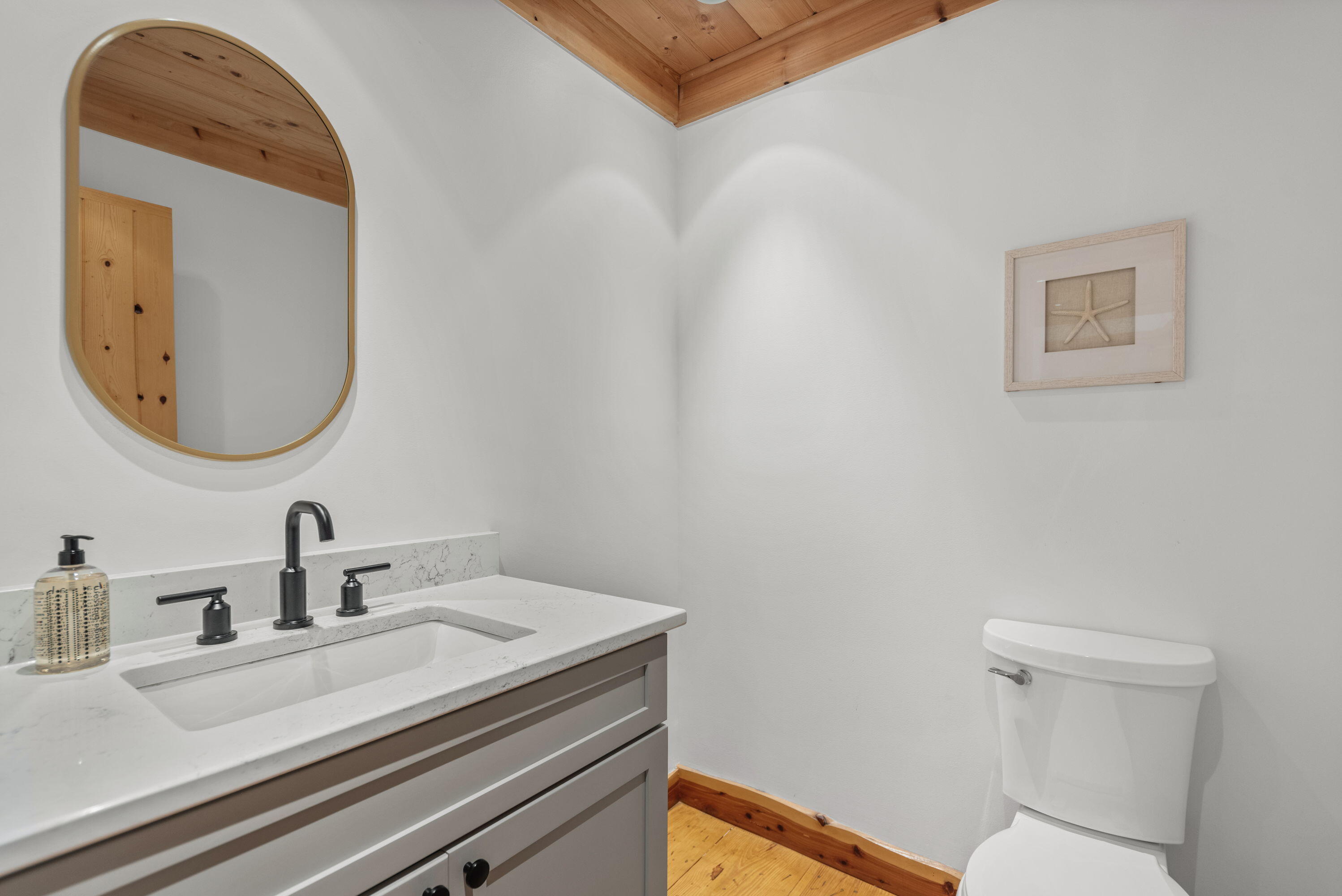 15157 Lakeshore Road