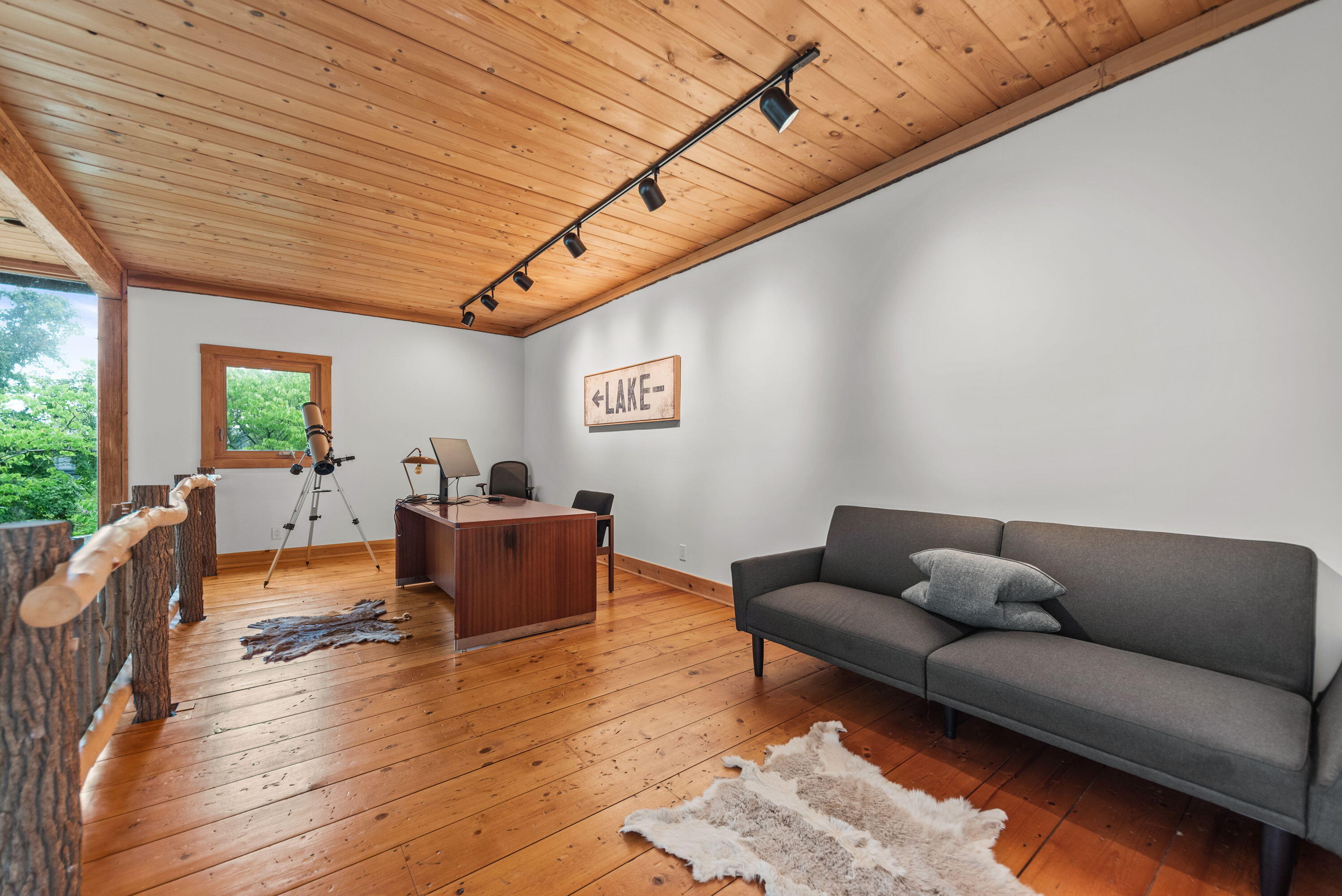 15157 Lakeshore Road
