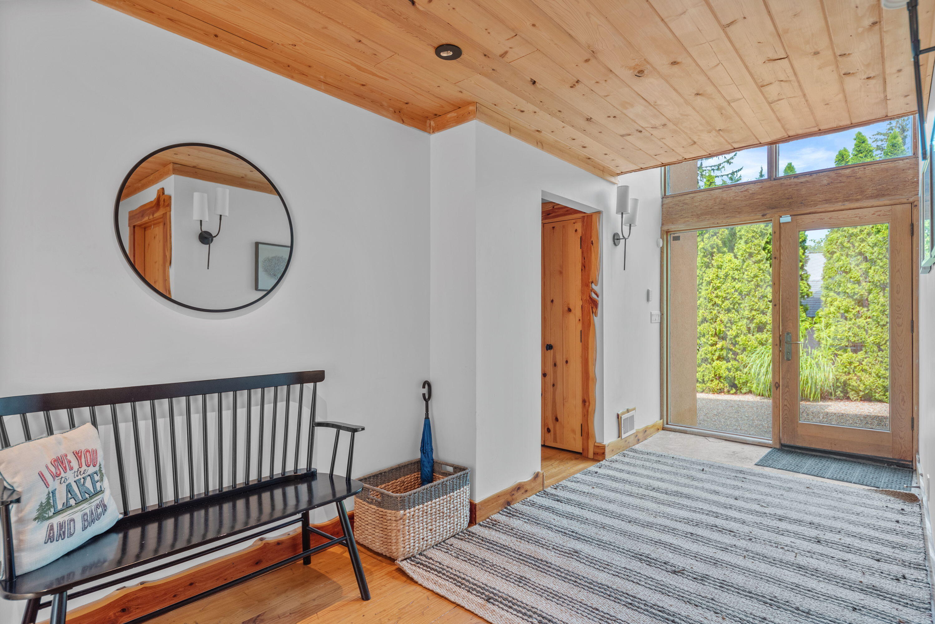 15157 Lakeshore Road