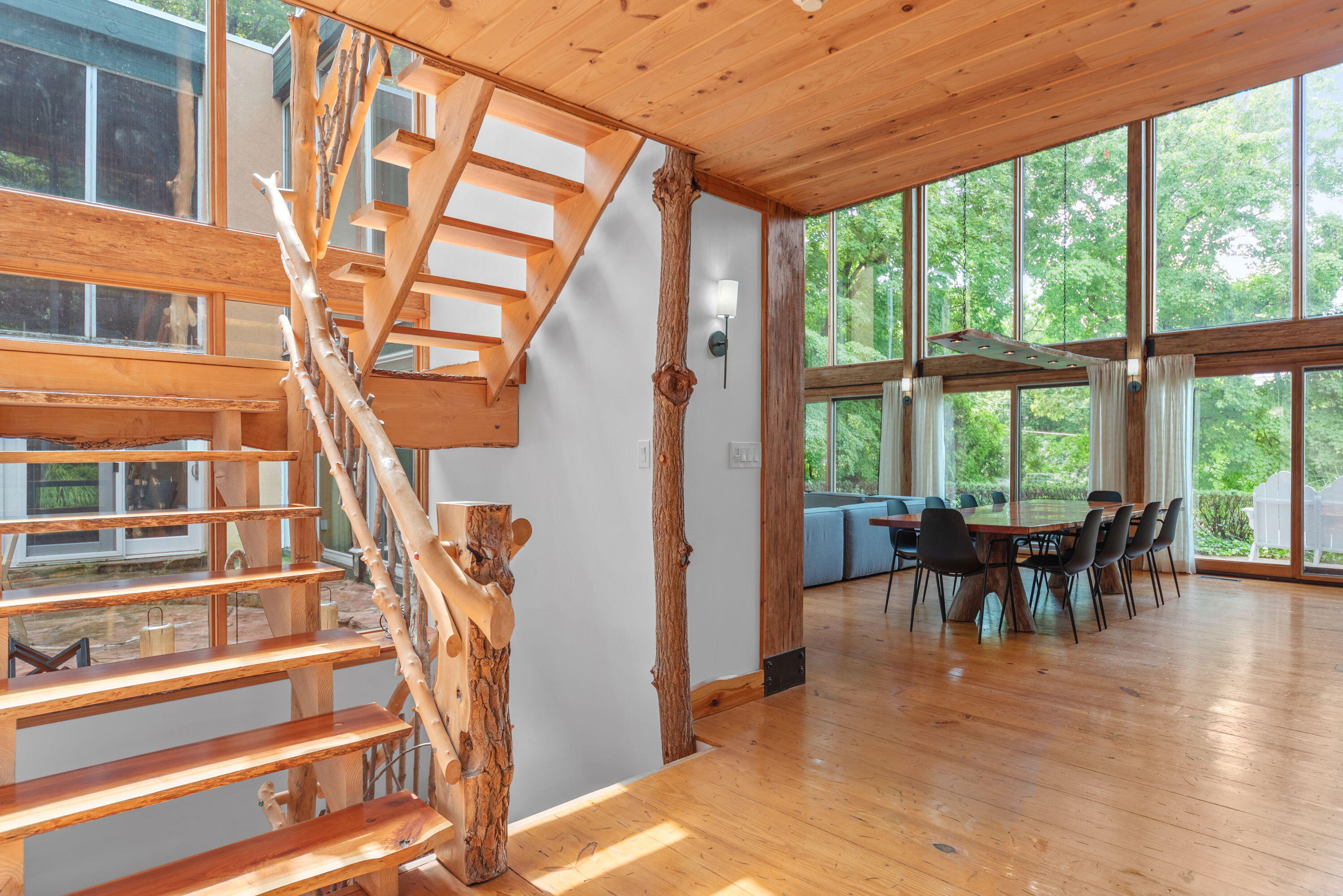 15157 Lakeshore Road