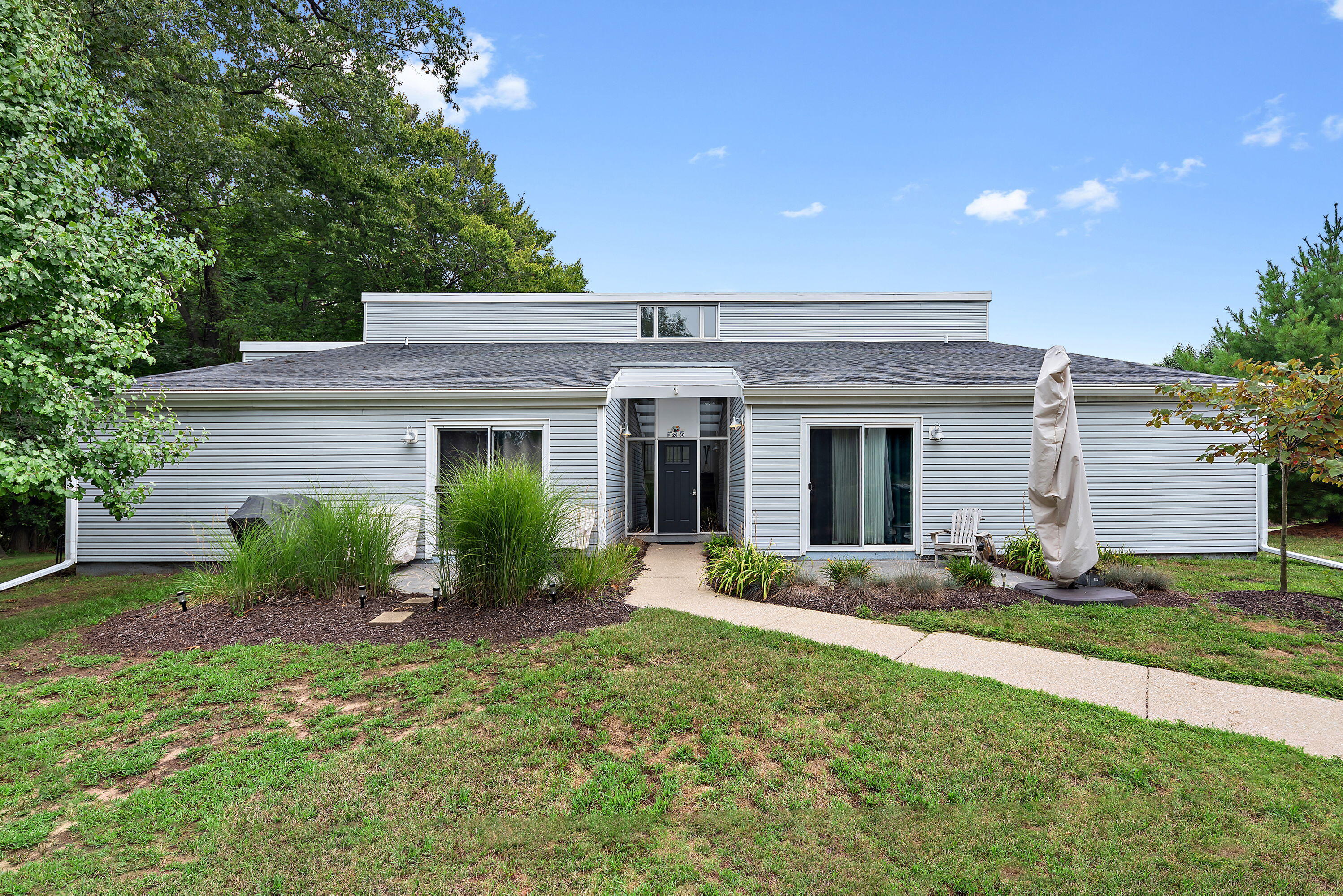 1000 W Buffalo Street, 30