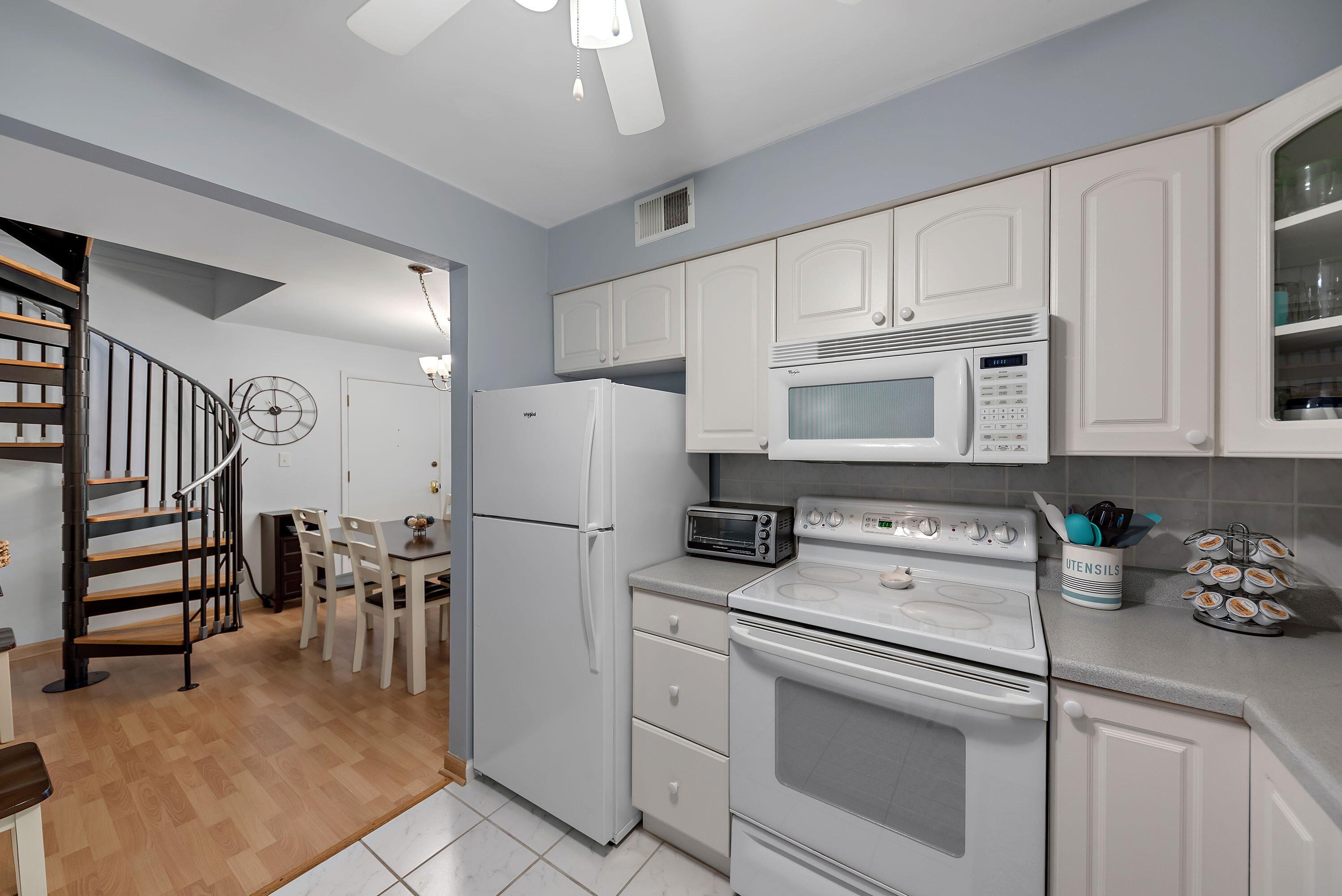 1000 W Buffalo Street, 30