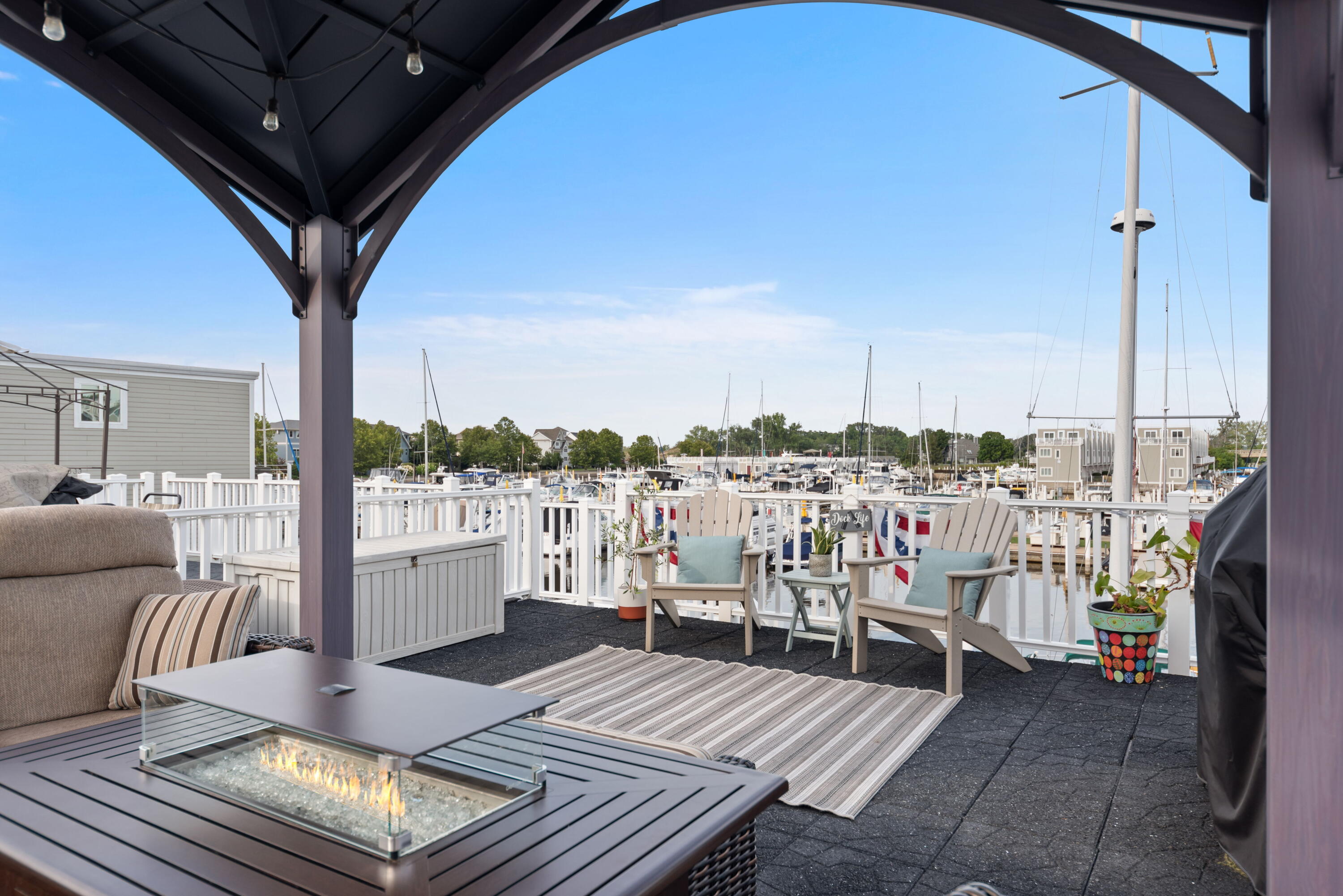 33 Harbor Isle Drive