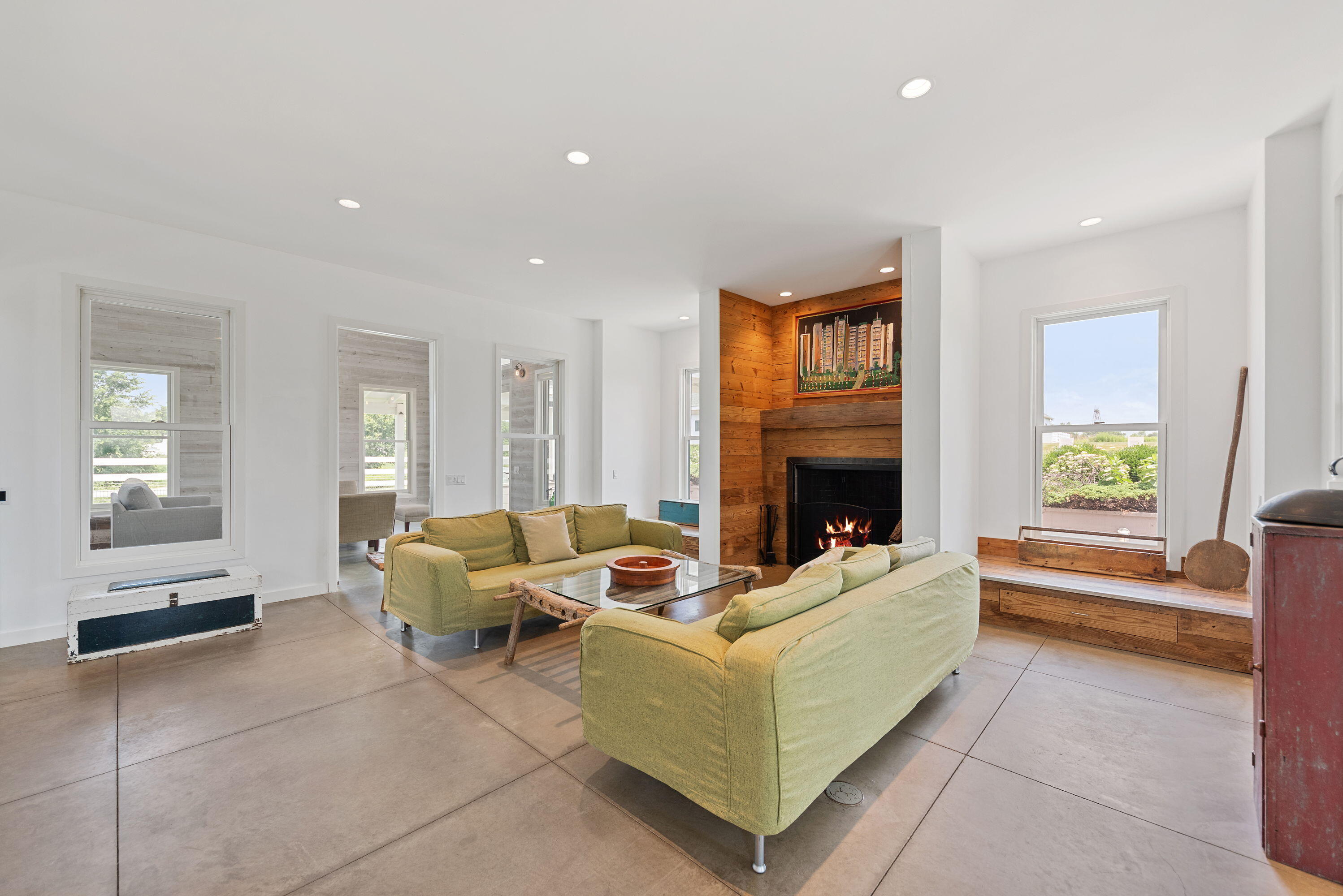 15337 Pardee Road
