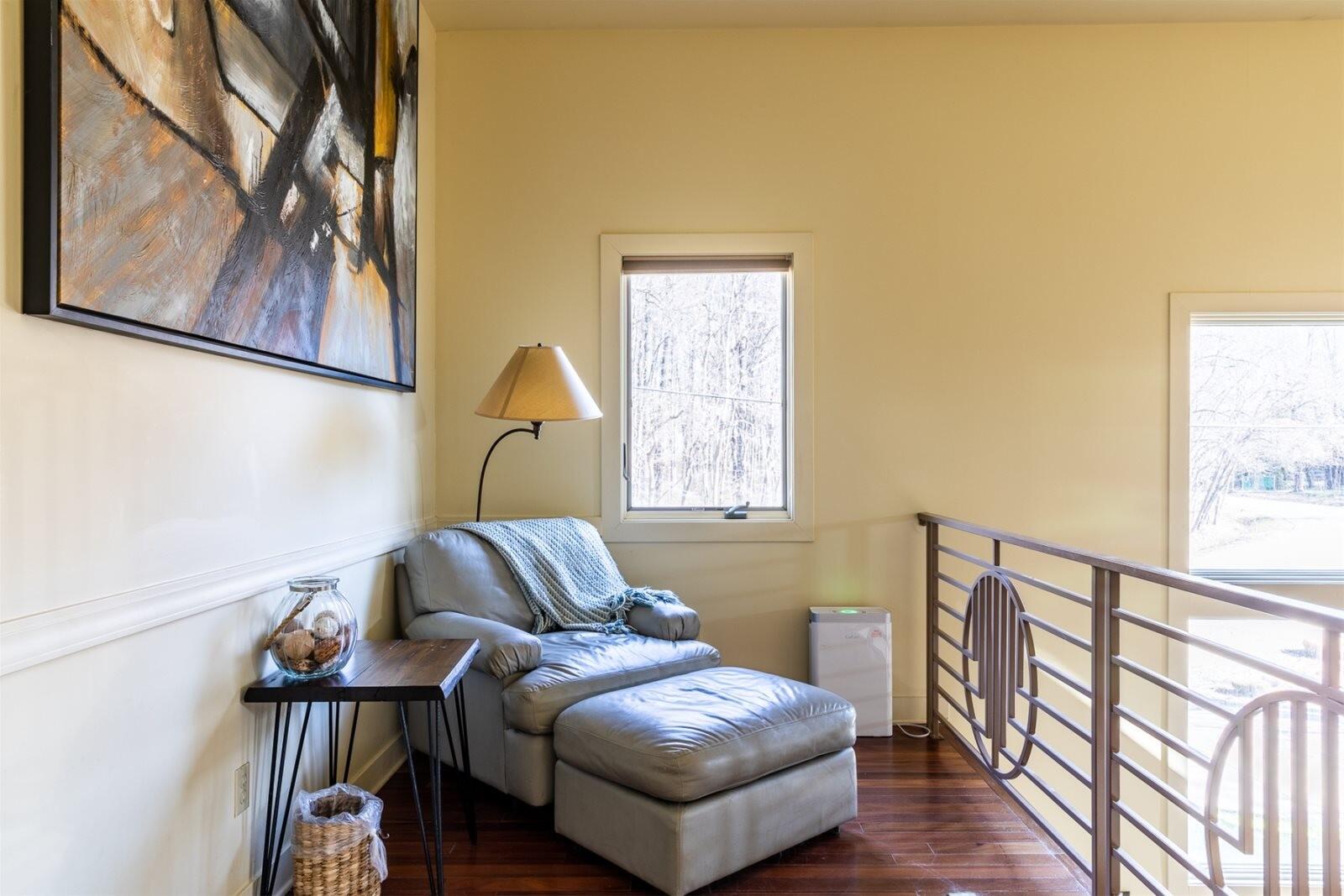 15445 Lakeshore Road