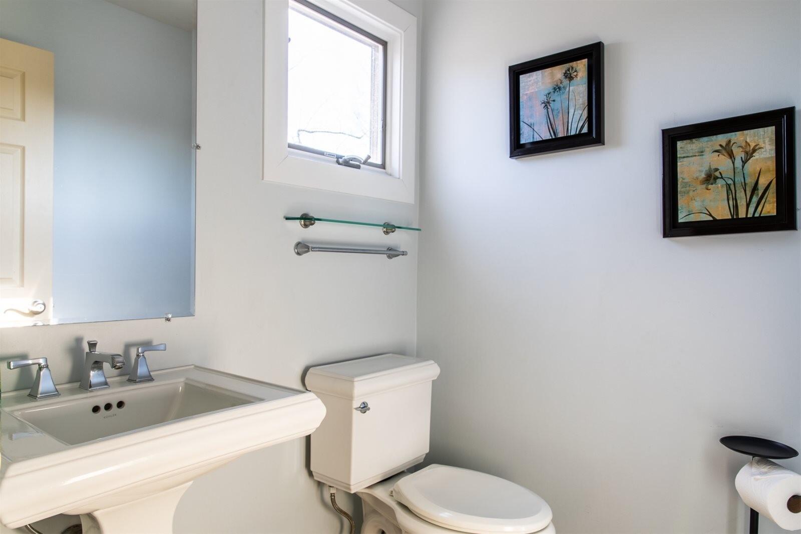 15445 Lakeshore Road