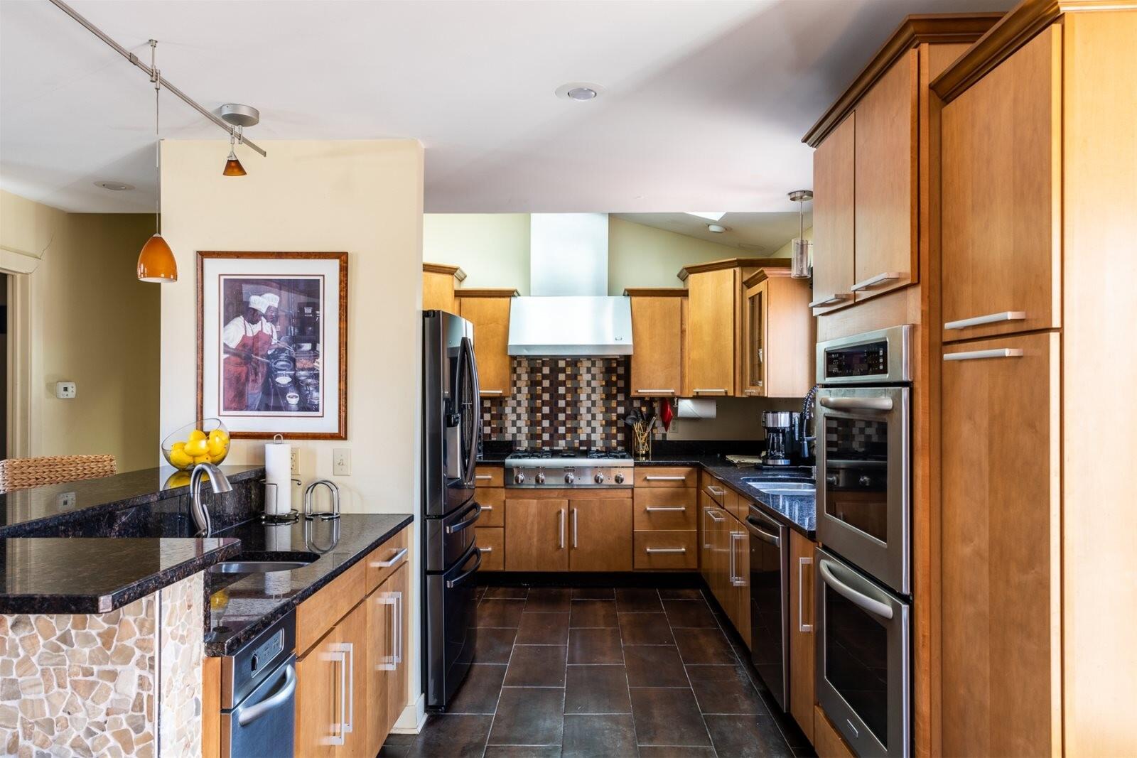 15445 Lakeshore Road