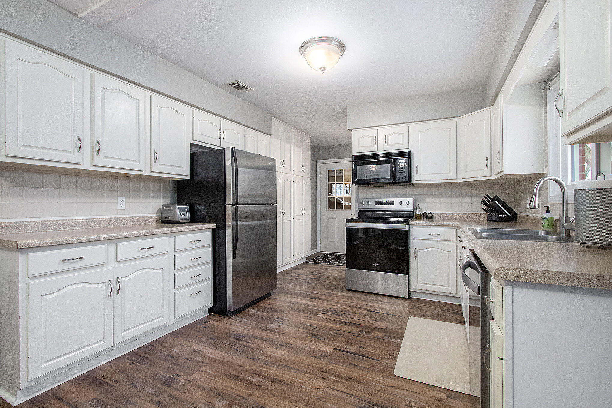 333 Rainbow Drive, St. Joseph