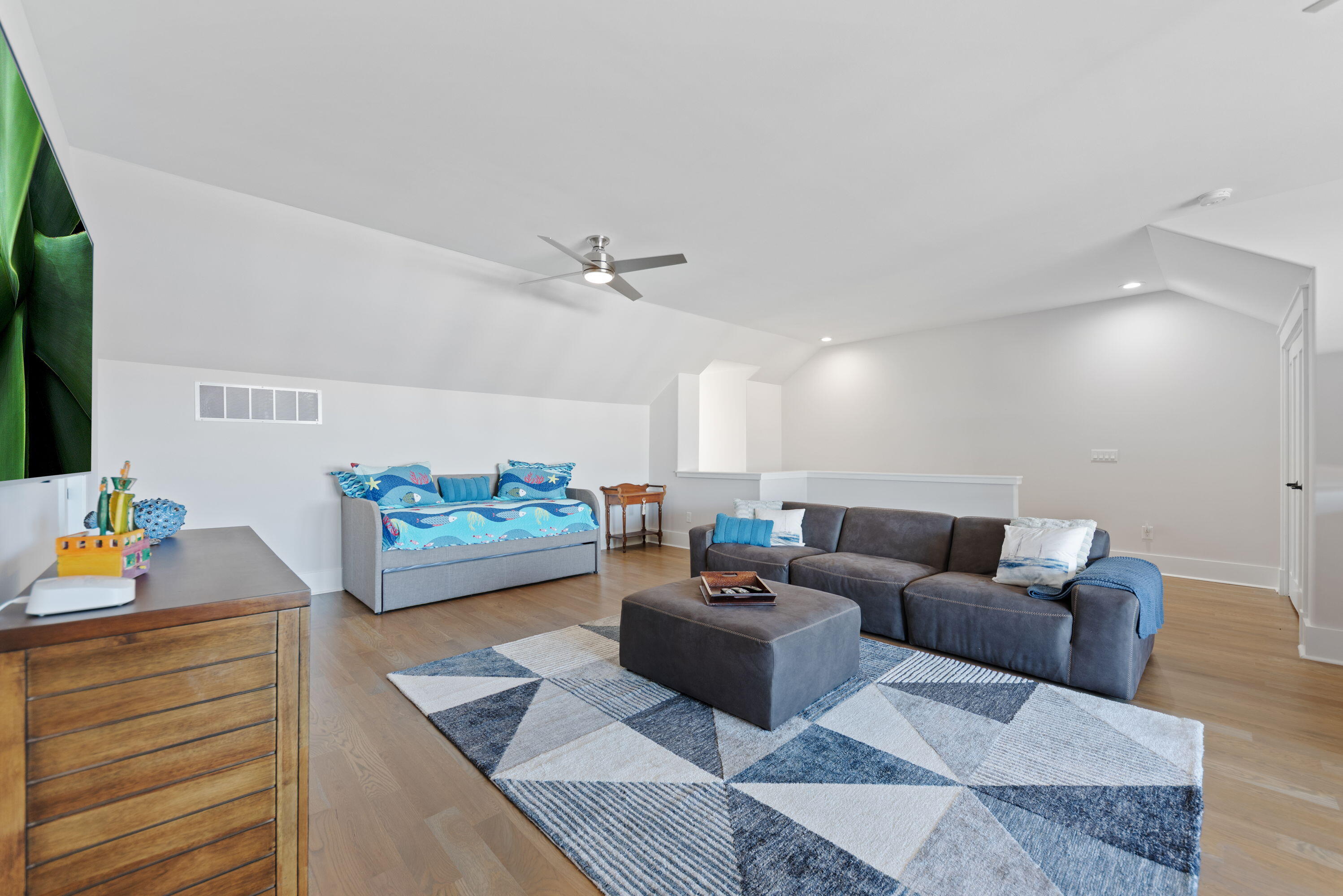 600 W Mechanic Street