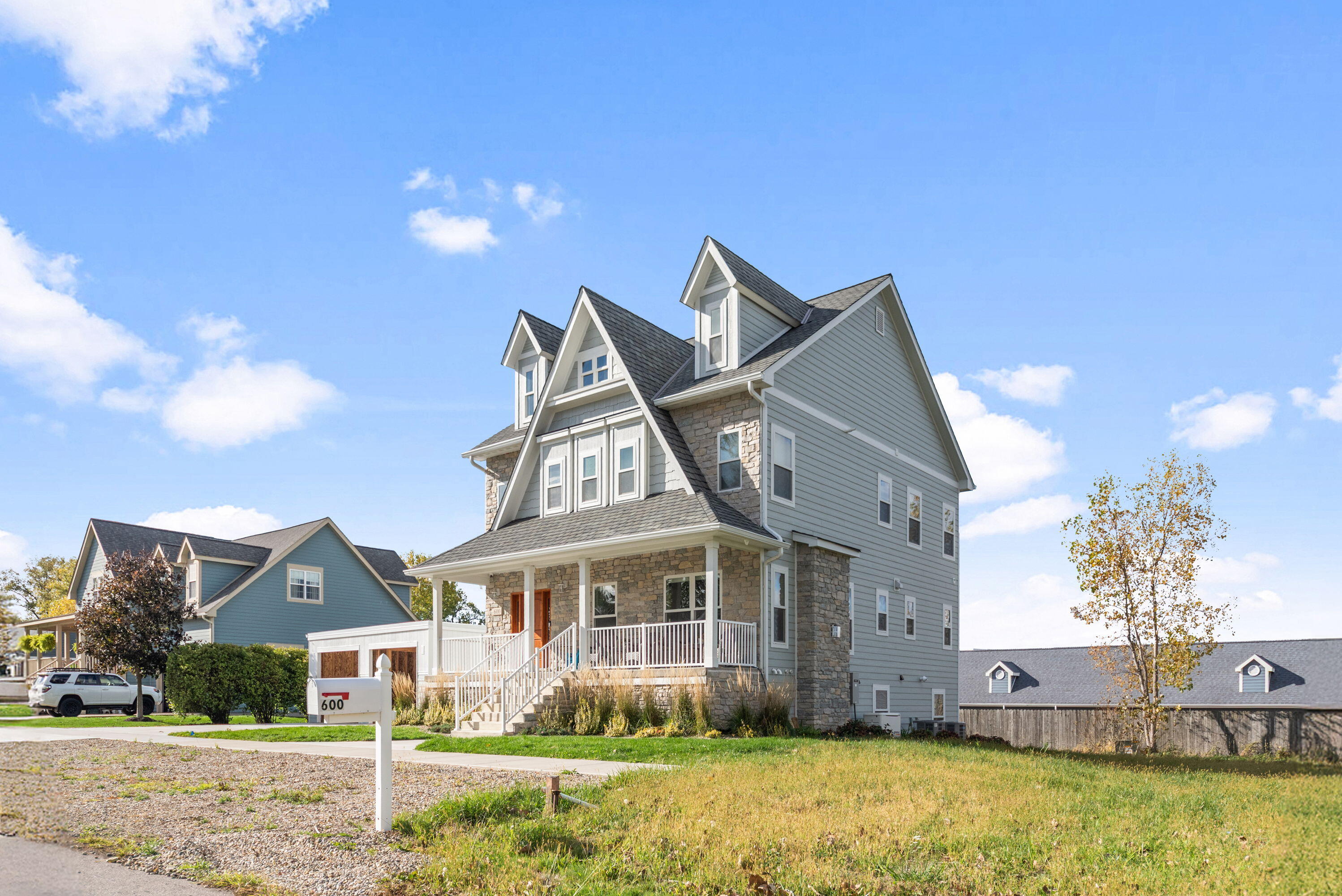 600 W Mechanic Street