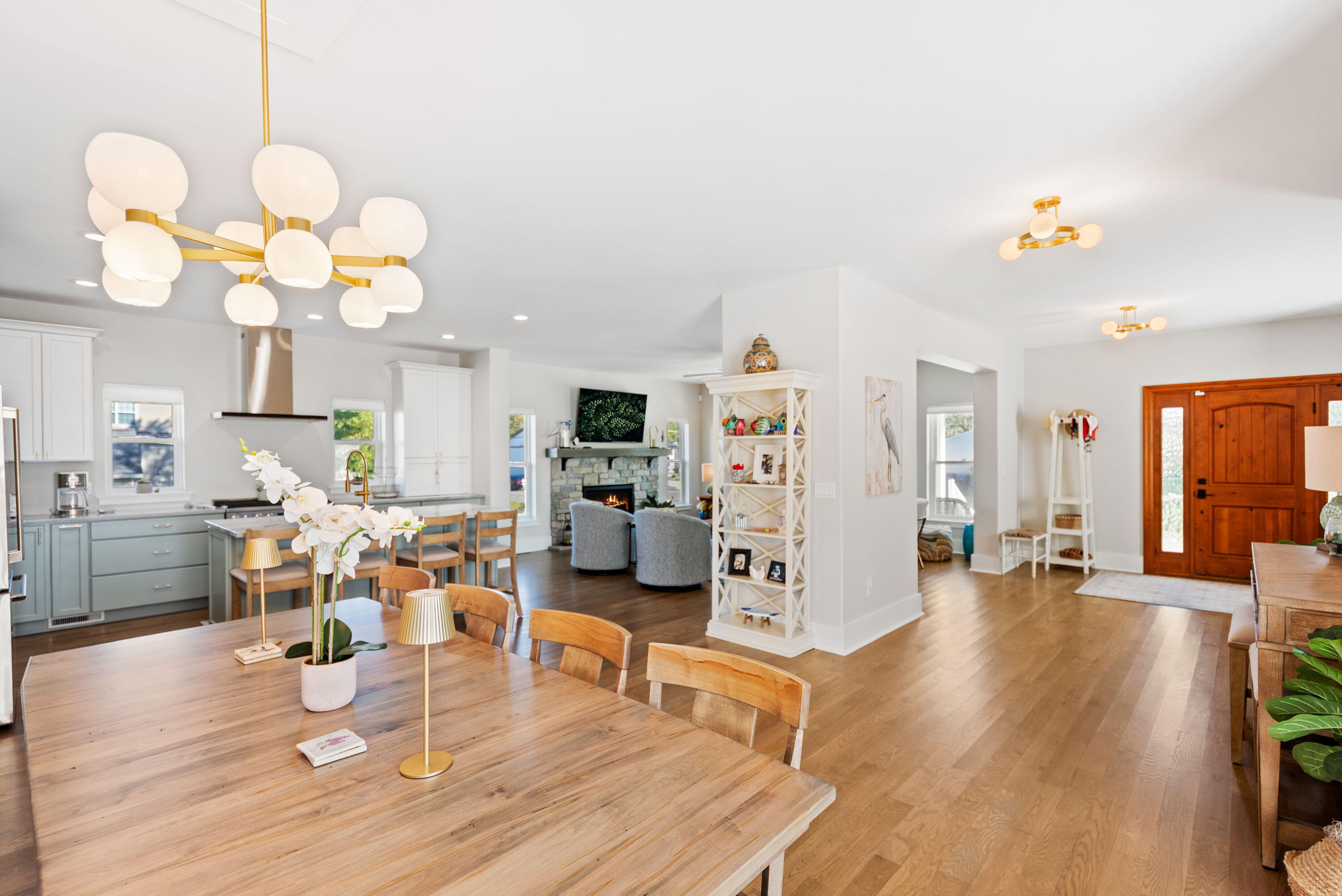 600 W Mechanic Street