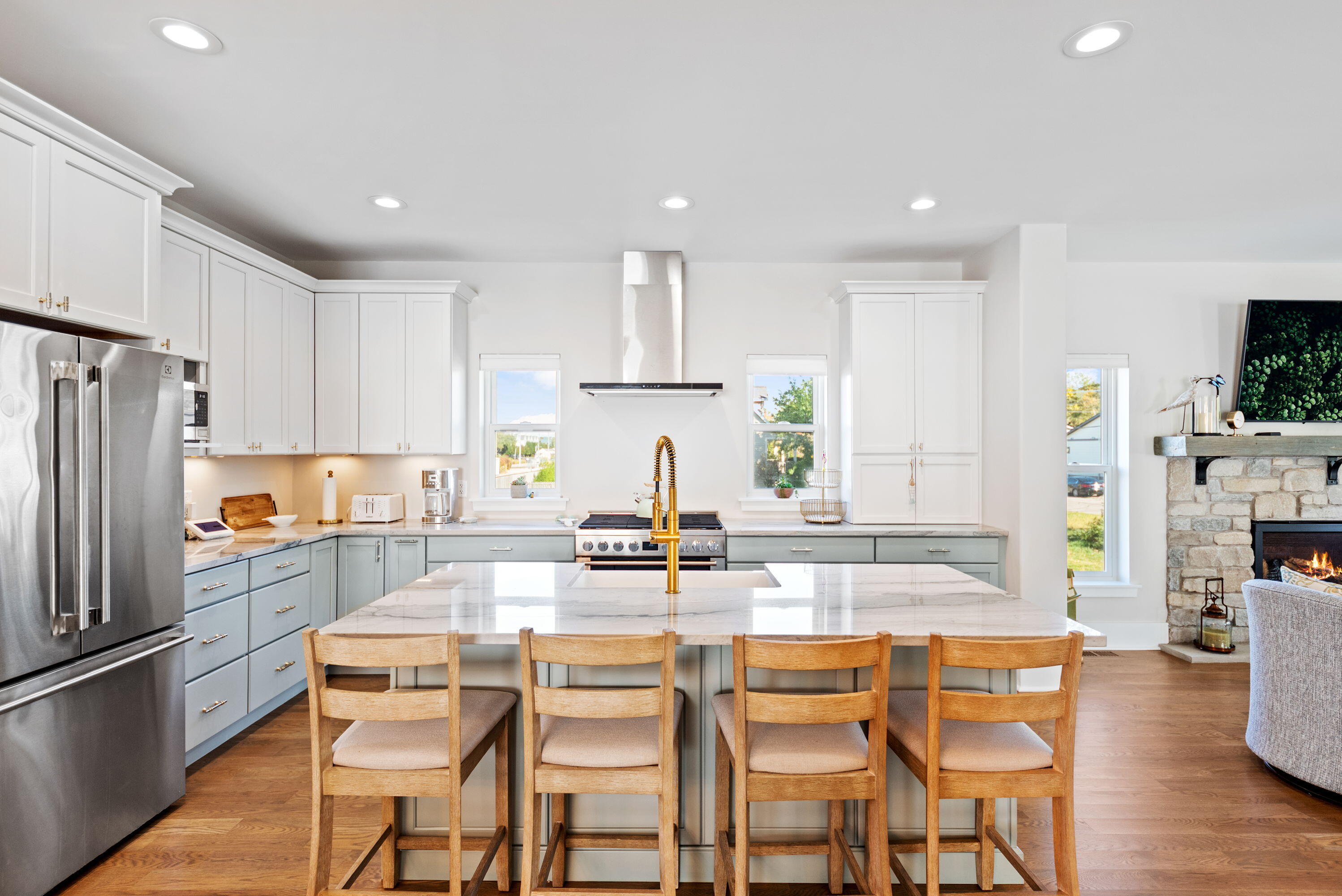 600 W Mechanic Street