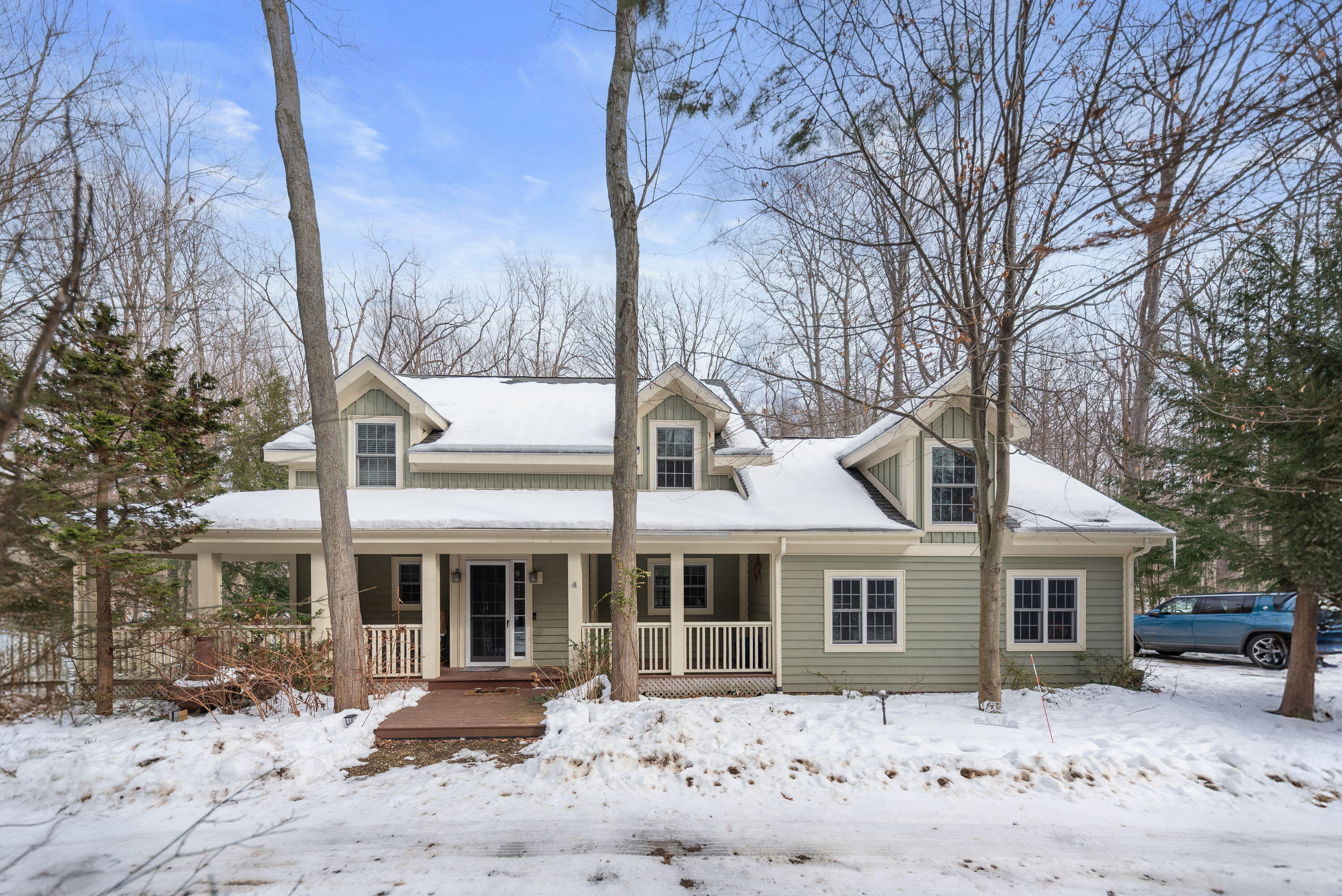 13217 Three Oaks Road