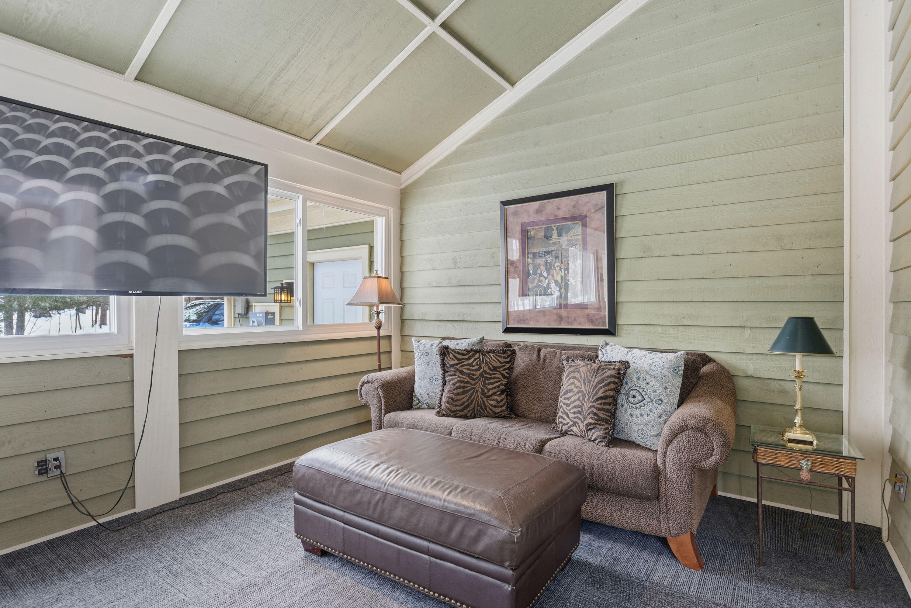 13217 Three Oaks Road