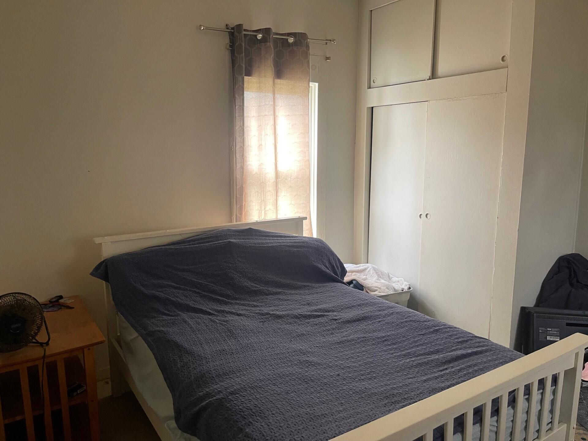 5 N Eagle Street