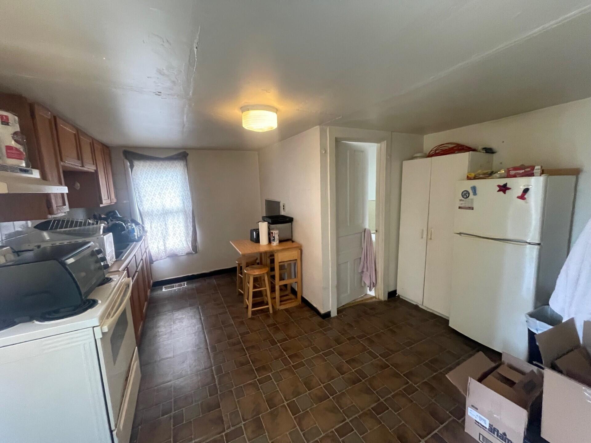 5 N Eagle Street