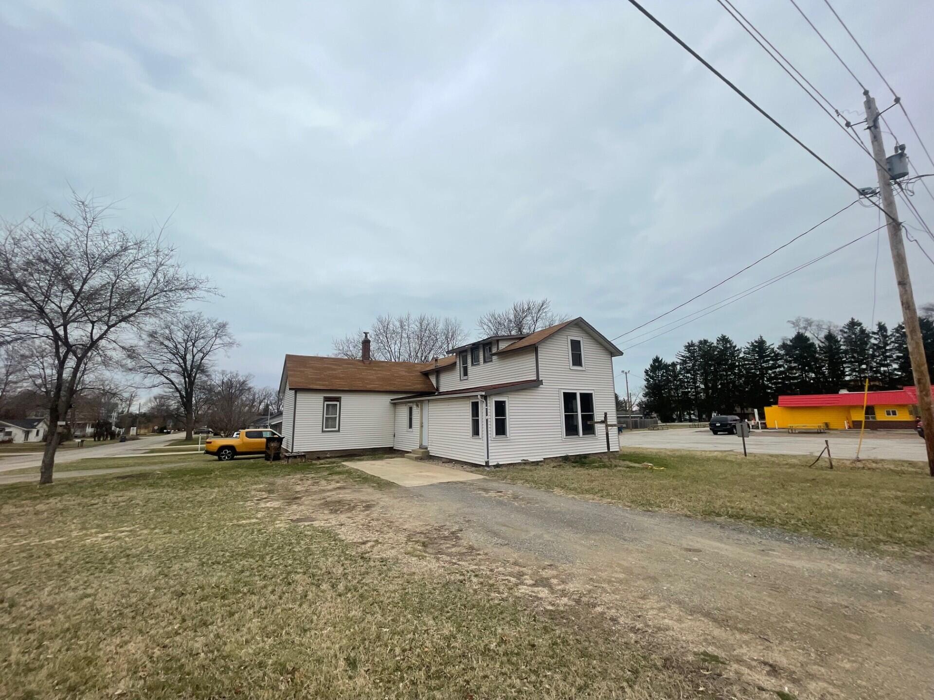 5 N Eagle Street
