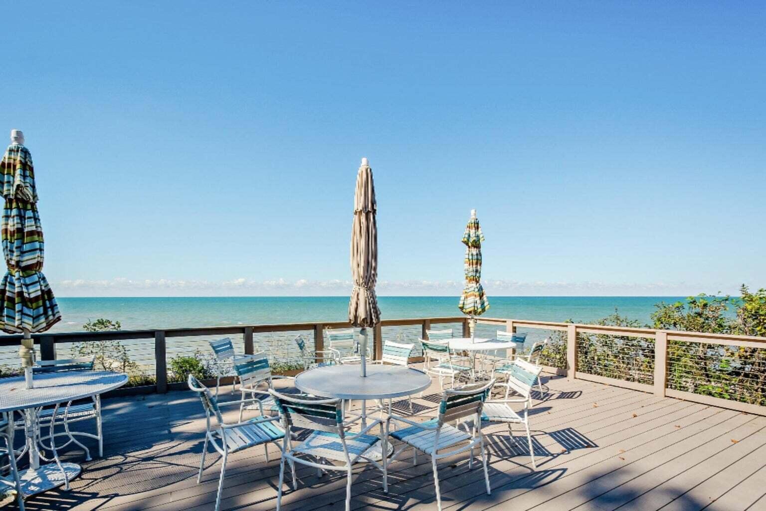 1501 W Water Street 8