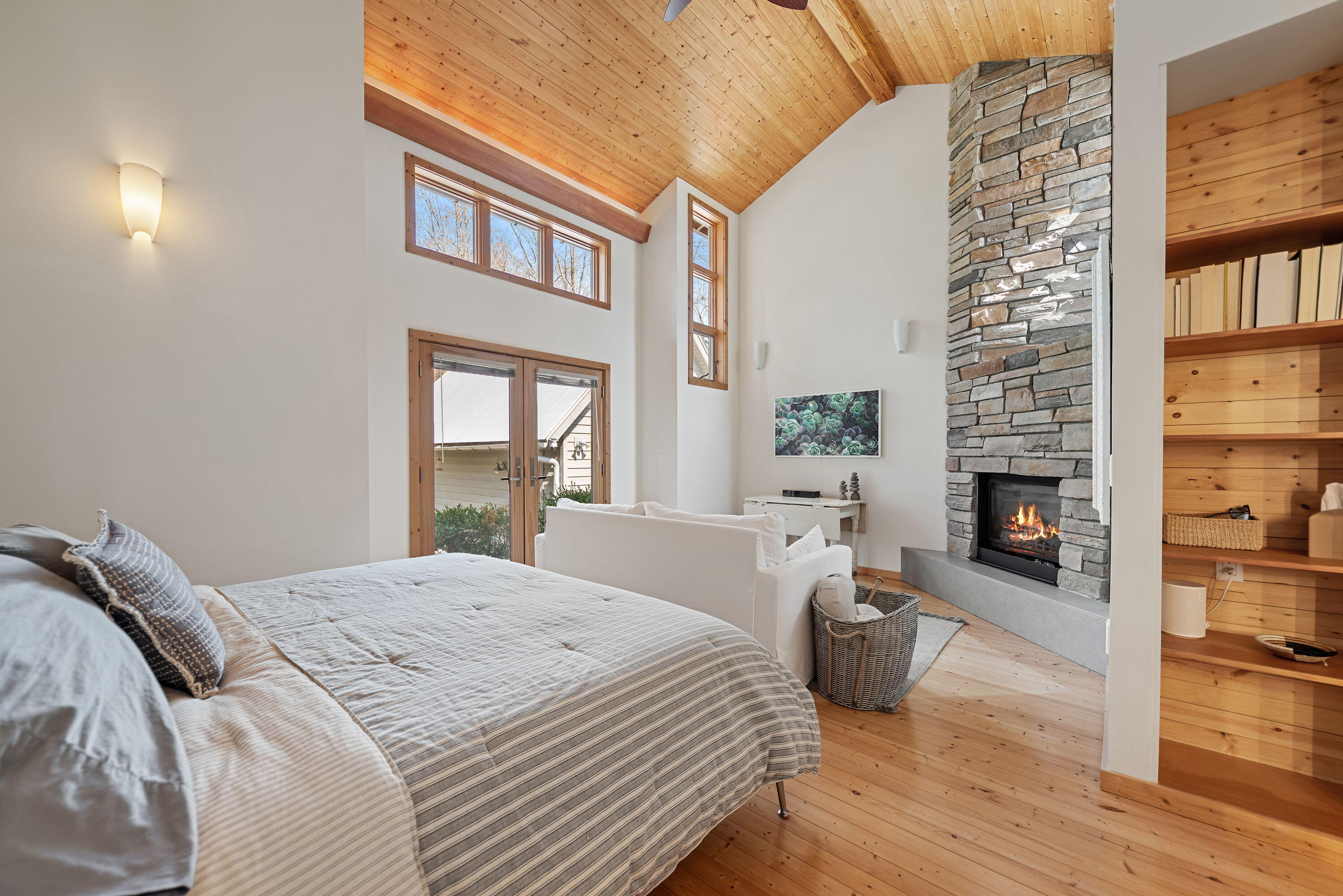 13670 Cottonwood Lane