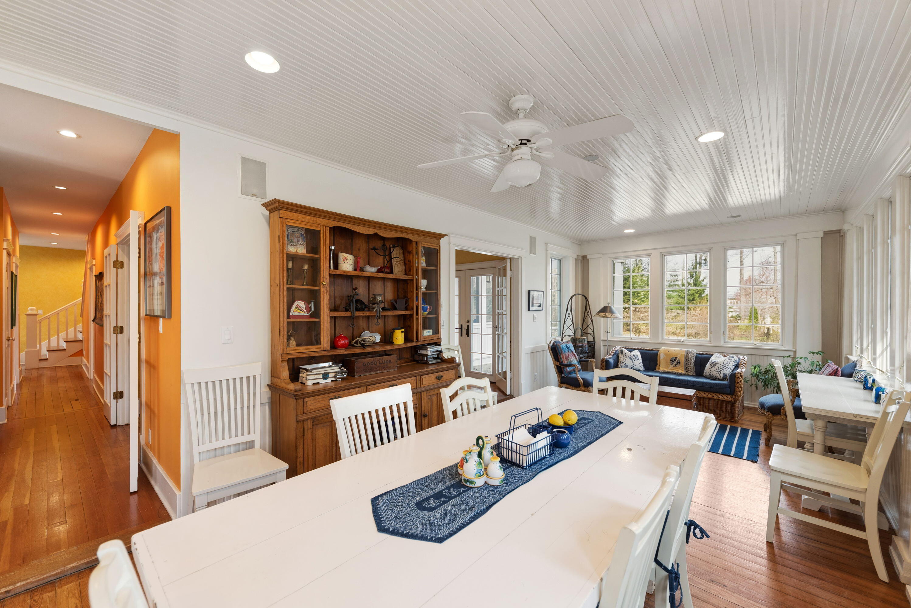 14895 Lakeshore Road