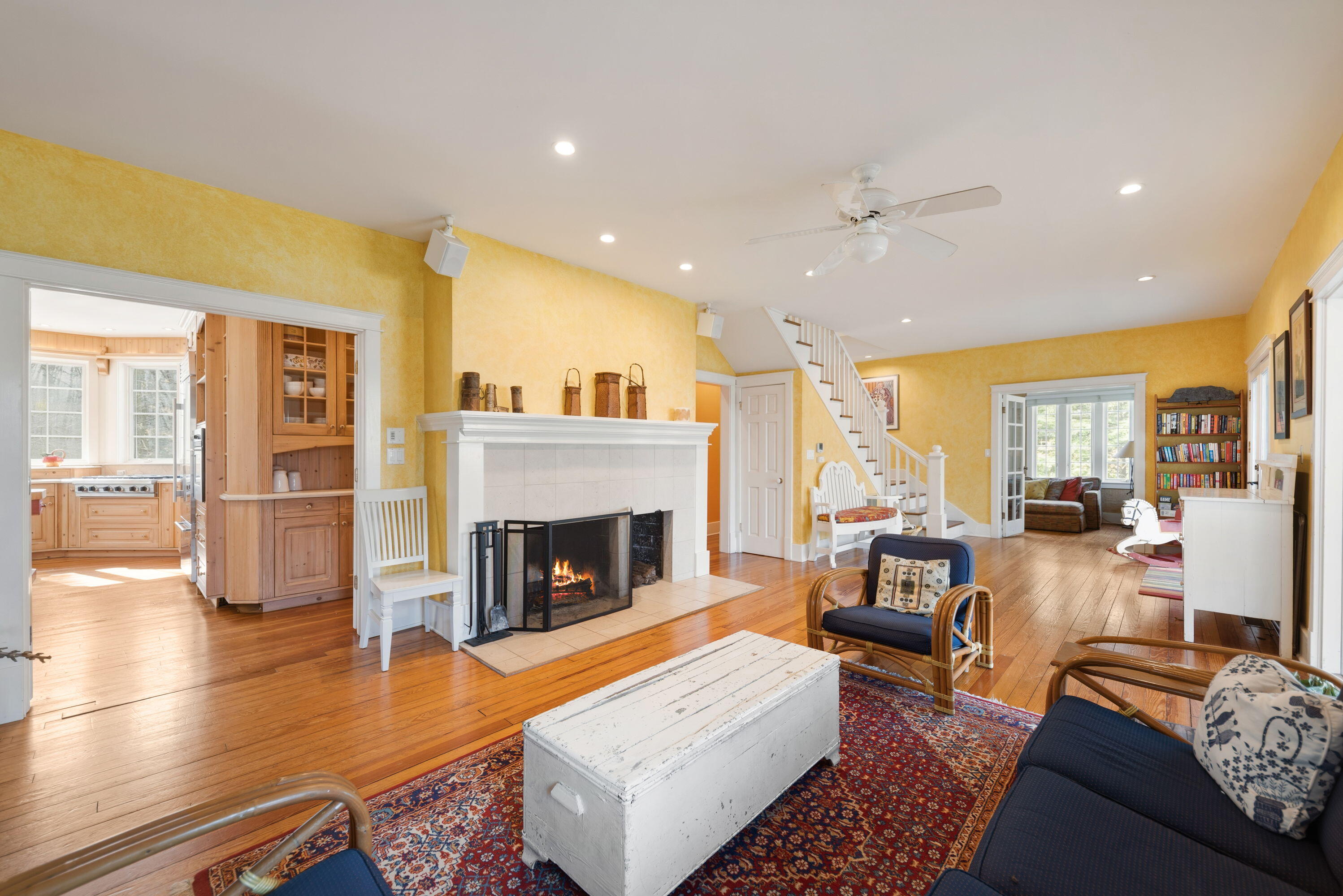 14895 Lakeshore Road