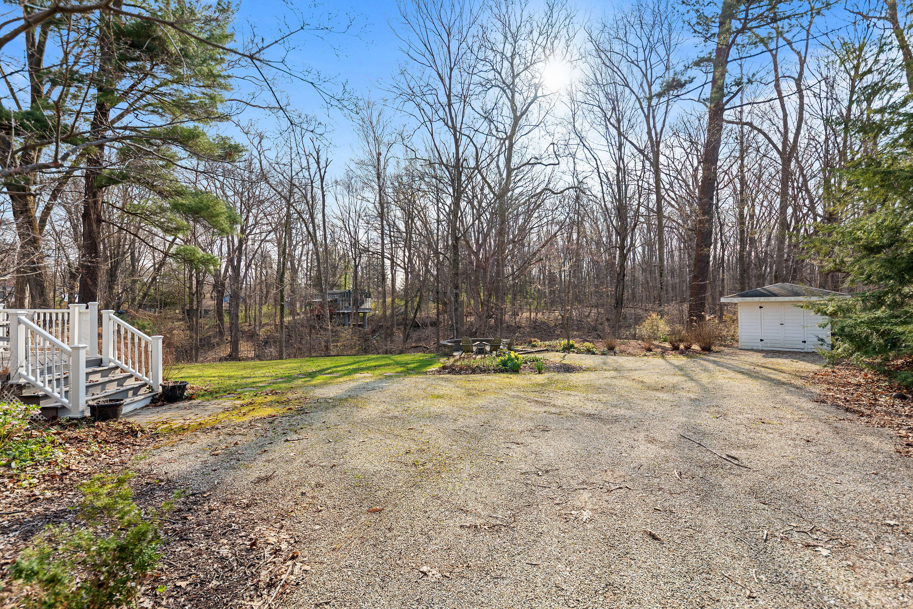 14895 Lakeshore Road