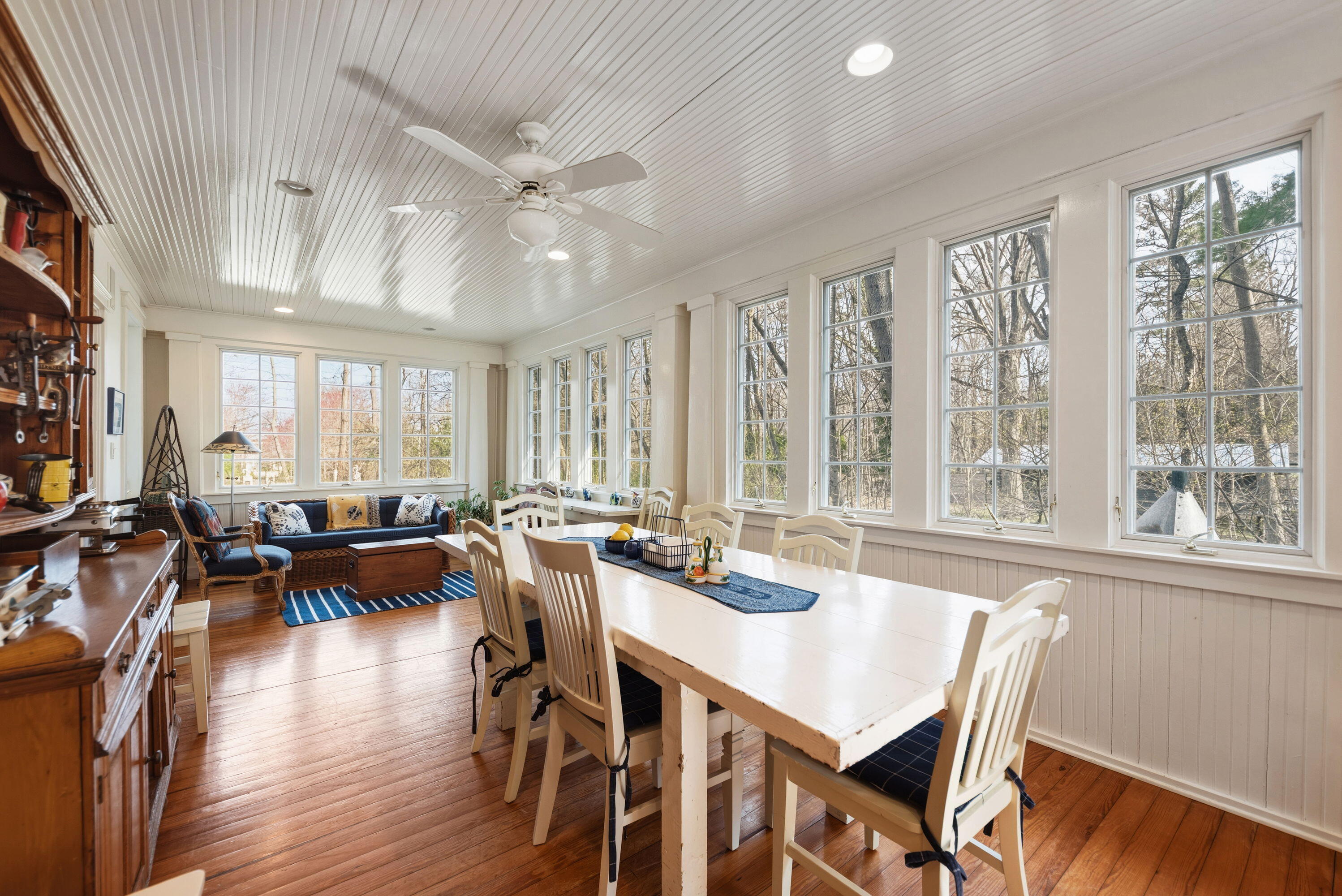 14895 Lakeshore Road